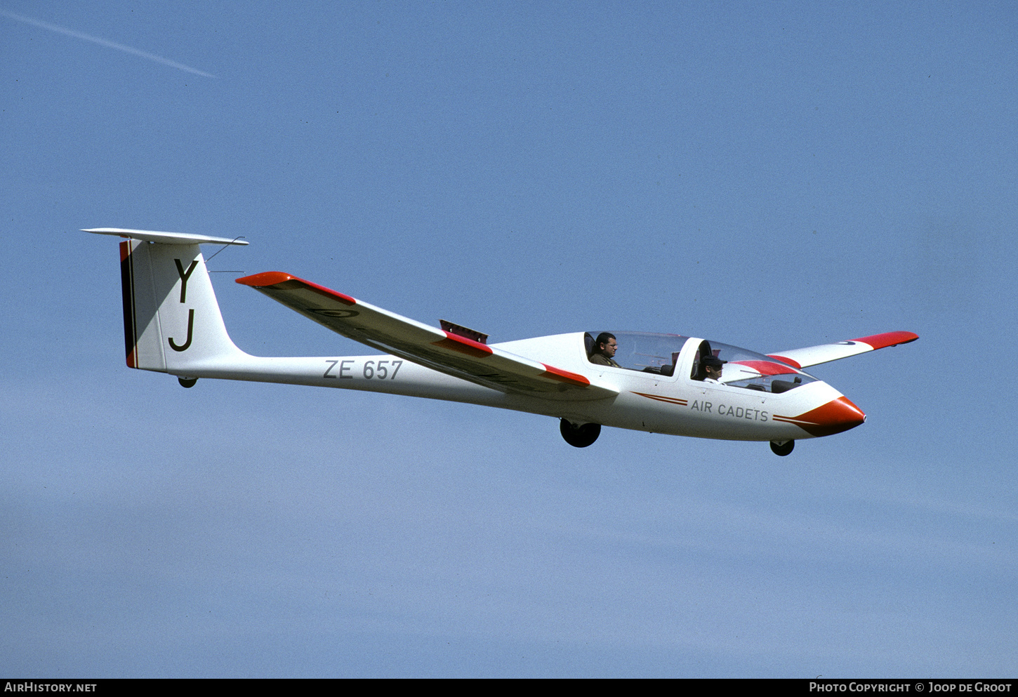 Aircraft Photo of ZE657 | Grob G-103A Viking TX1 | UK - Air Force | AirHistory.net #341963