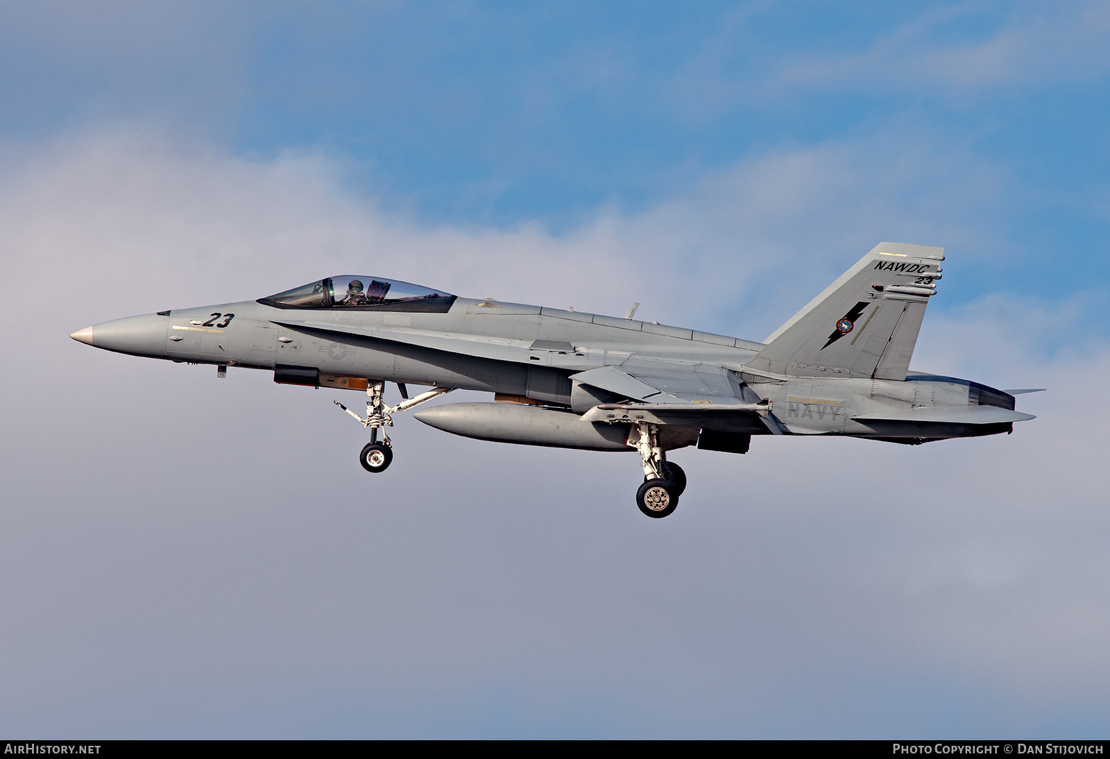 Aircraft Photo of 164686 | McDonnell Douglas F/A-18C Hornet | USA - Navy | AirHistory.net #341993