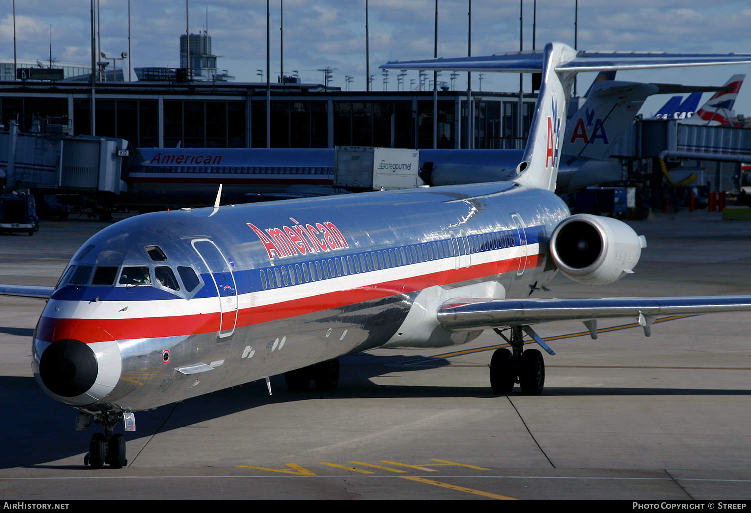 Aircraft Photo of N465A | McDonnell Douglas MD-82 (DC-9-82) | American Airlines | AirHistory.net #342001