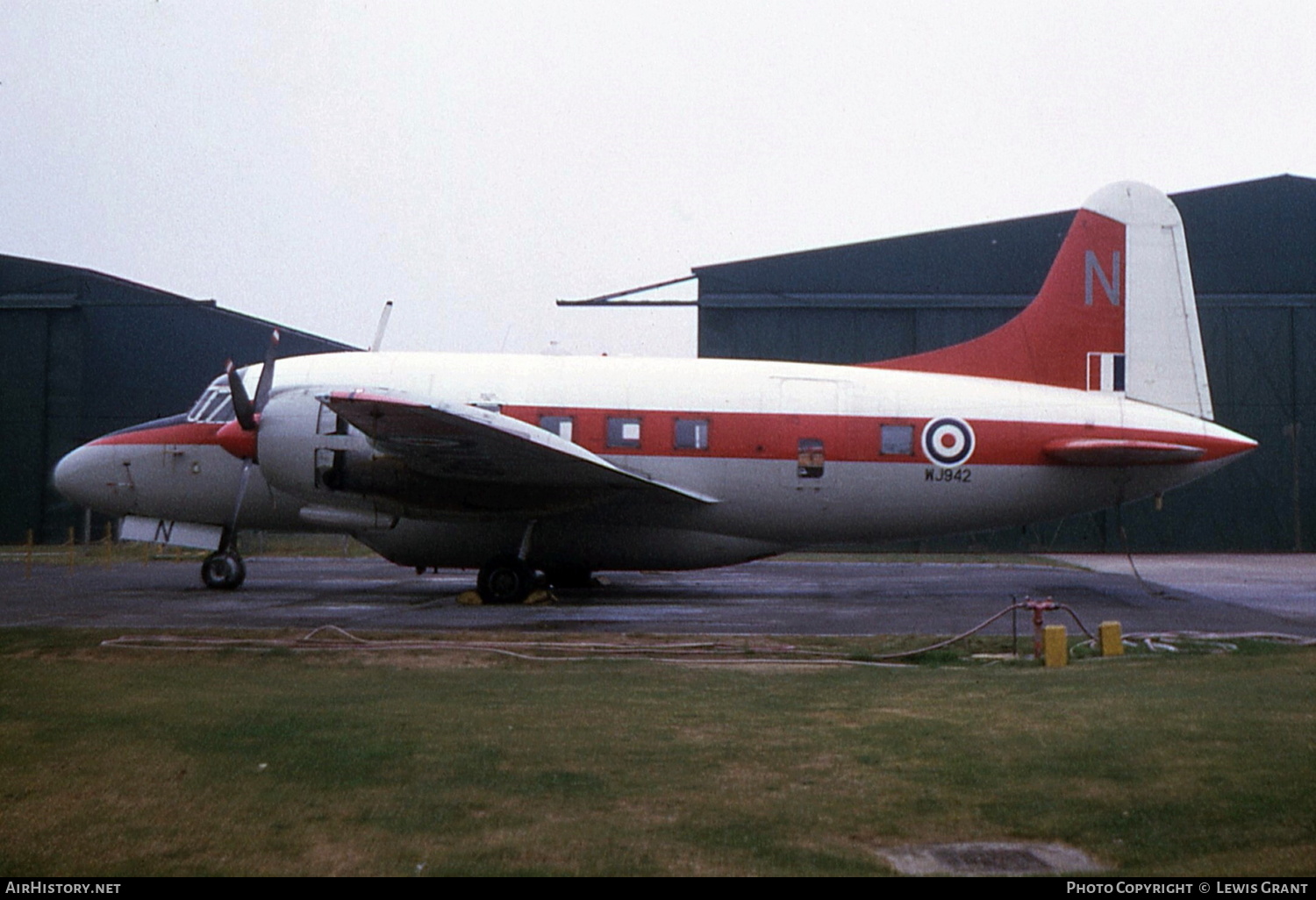 Aircraft Photo of WJ942 | Vickers 668 Varsity T.1 | UK - Air Force | AirHistory.net #342090