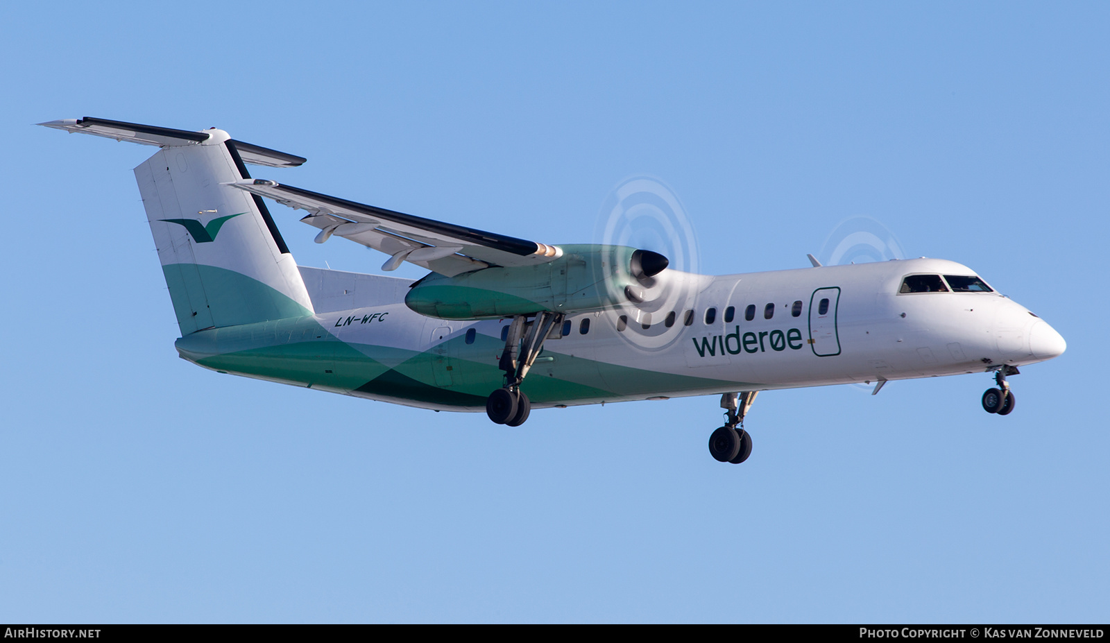Aircraft Photo of LN-WFC | De Havilland Canada DHC-8-311 Dash 8 | Widerøe | AirHistory.net #342144
