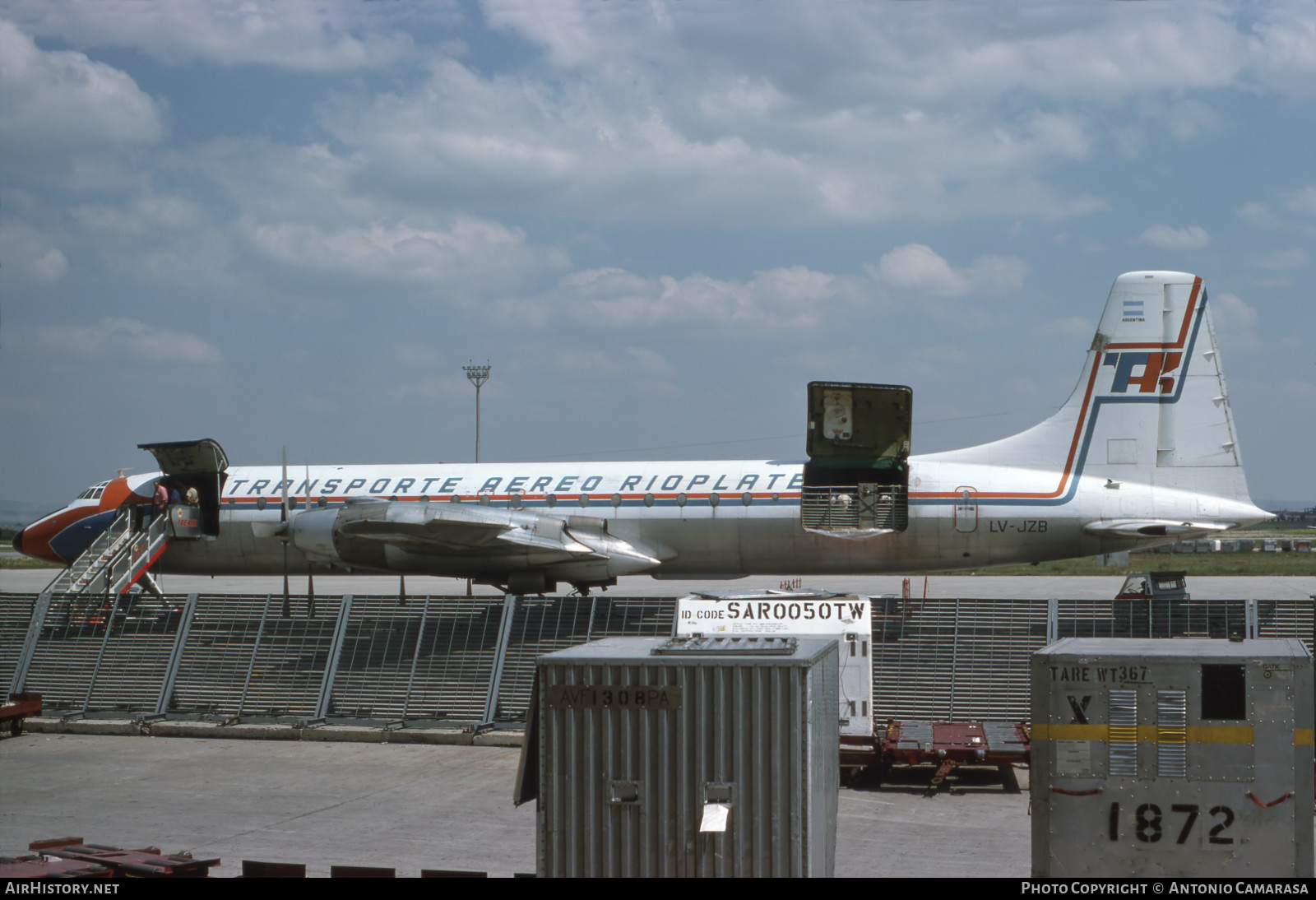 Aircraft Photo of LV-JZB | Canadair CL-44-6 Yukon | Transporte Aereo Rioplatense - TAR | AirHistory.net #342209