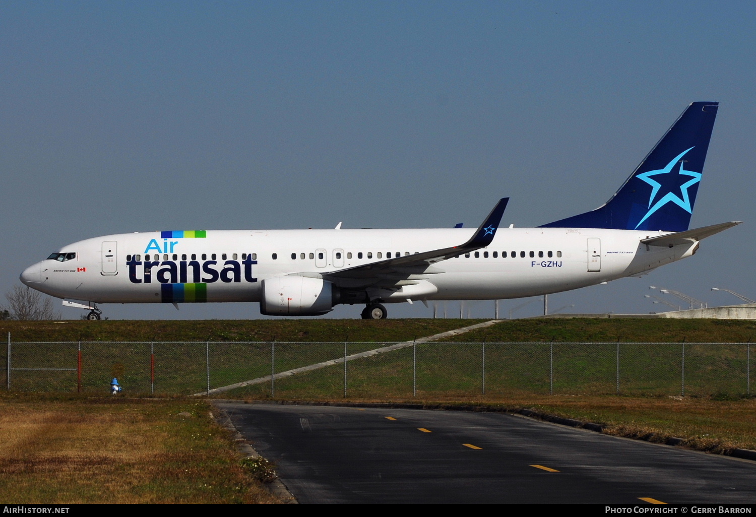 Aircraft Photo of F-GZHJ | Boeing 737-86J | Air Transat | AirHistory.net #342245
