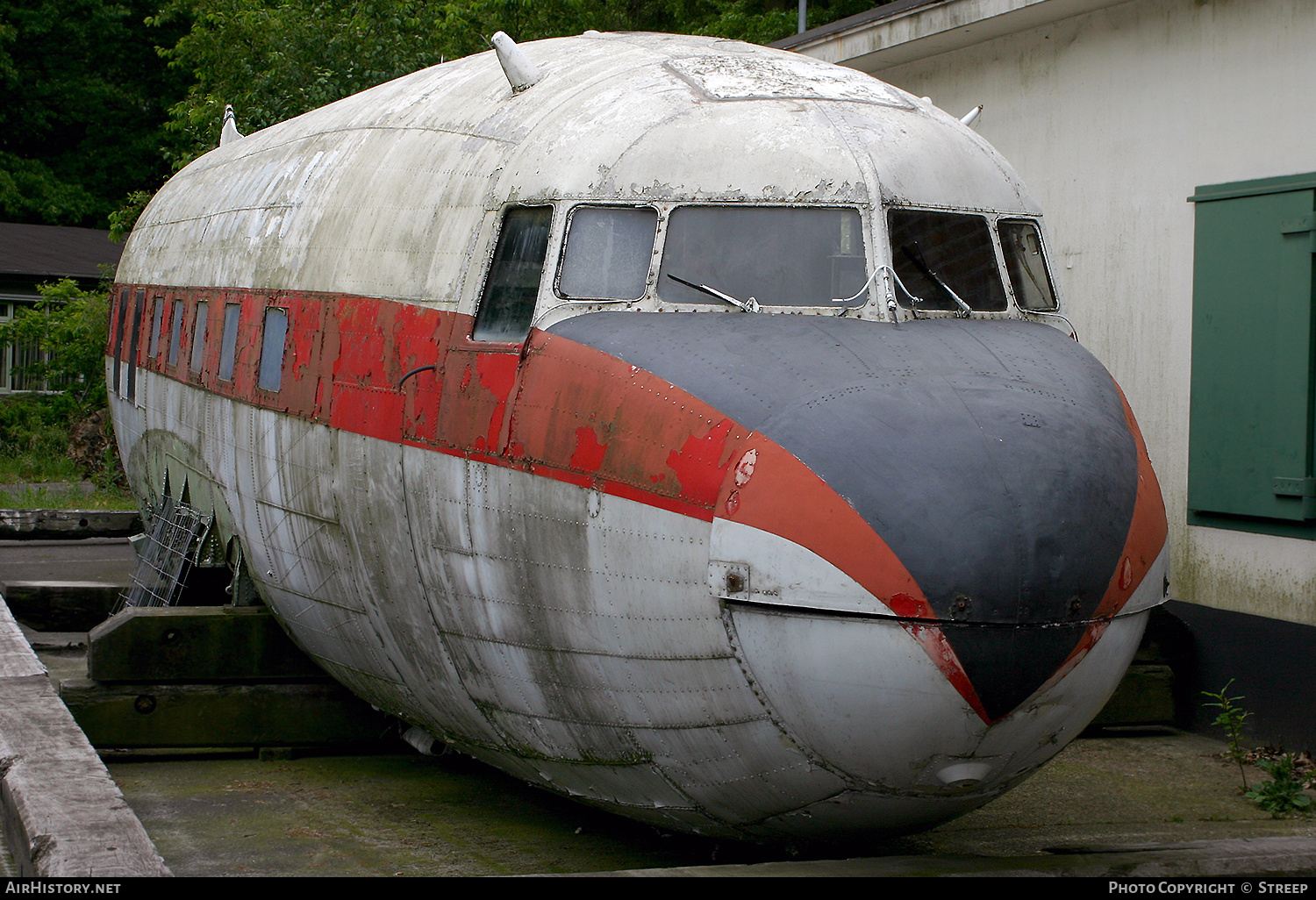 Aircraft Photo of G-AMPP | Douglas C-47B Dakota Mk.4 | Dan-Air London | AirHistory.net #342289