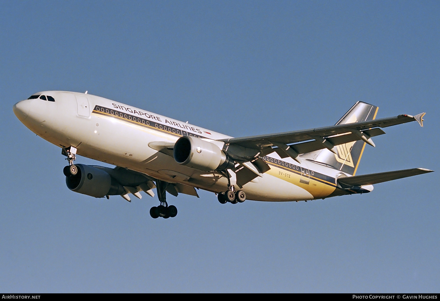 Aircraft Photo of 9V-STE | Airbus A310-324 | Singapore Airlines | AirHistory.net #342313