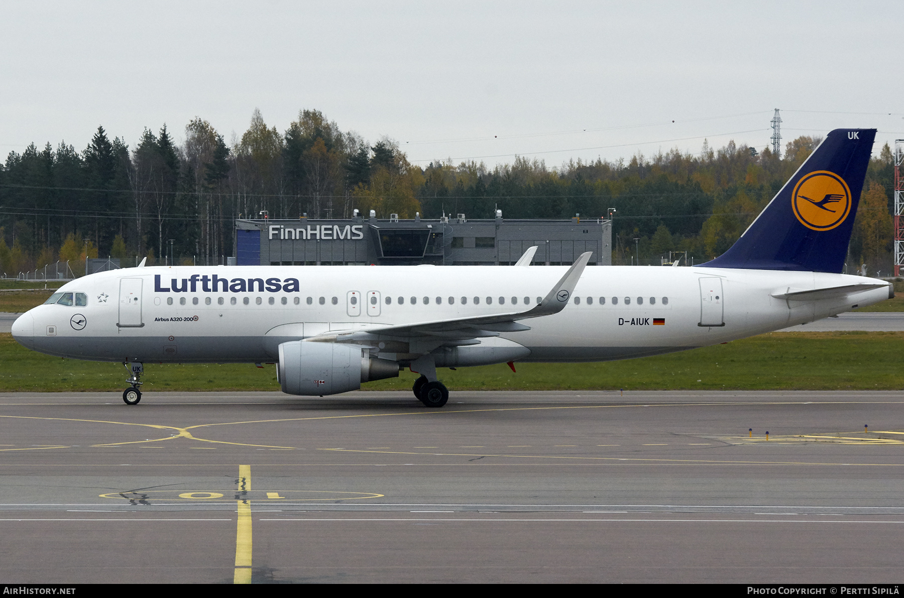 Aircraft Photo of D-AIUK | Airbus A320-214 | Lufthansa | AirHistory.net #342455
