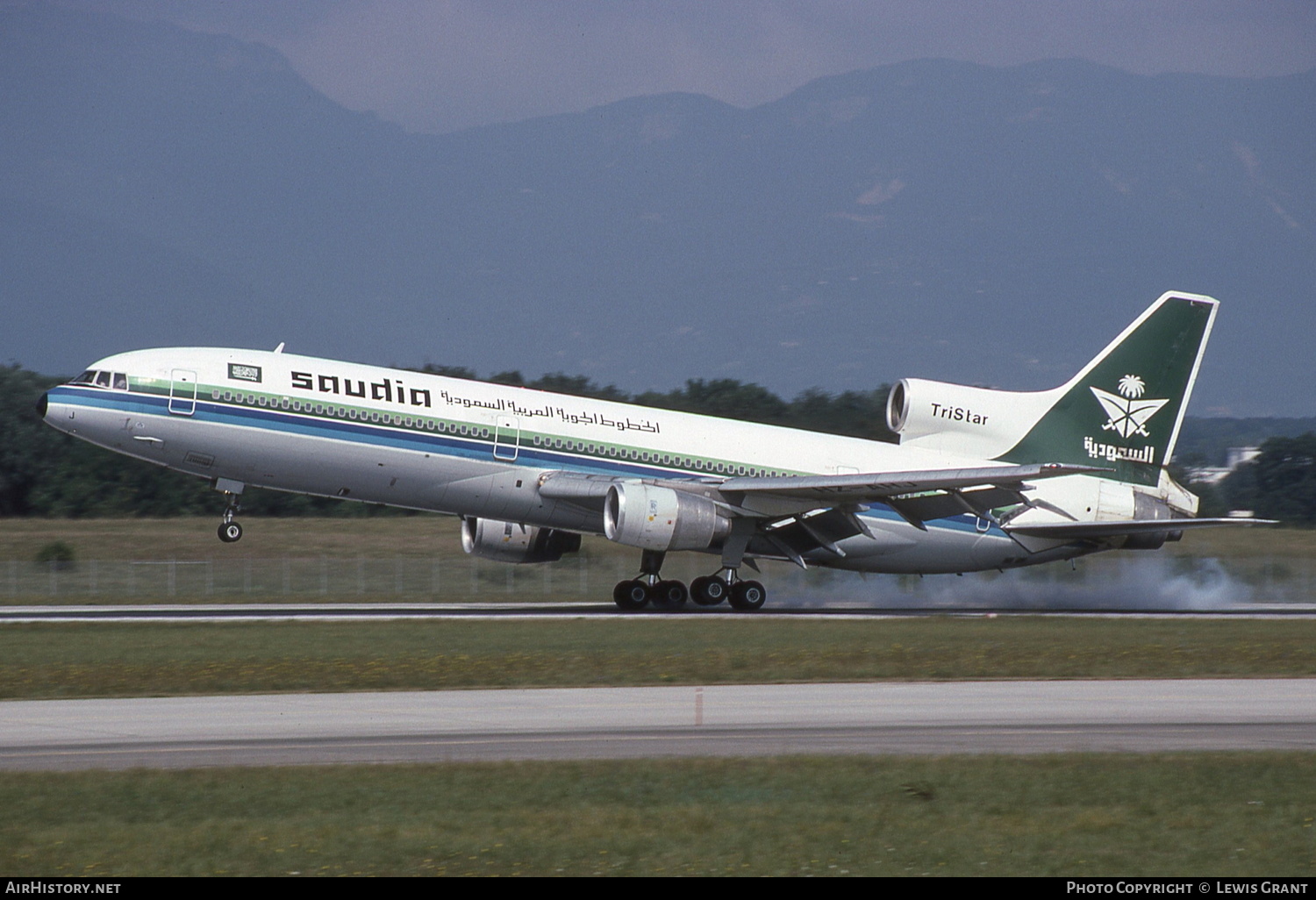 Aircraft Photo of HZ-AHJ | Lockheed L-1011-385-1-15 TriStar 200 | Saudia - Saudi Arabian Airlines | AirHistory.net #342490