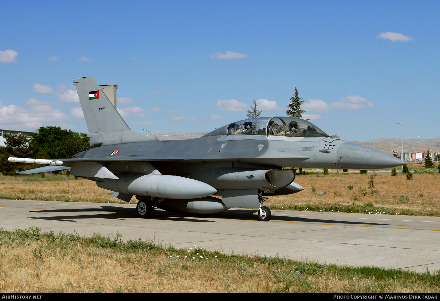 Aircraft Photo of 233 | General Dynamics F-16B/ADF Fighting Falcon | Jordan - Air Force | AirHistory.net #342519
