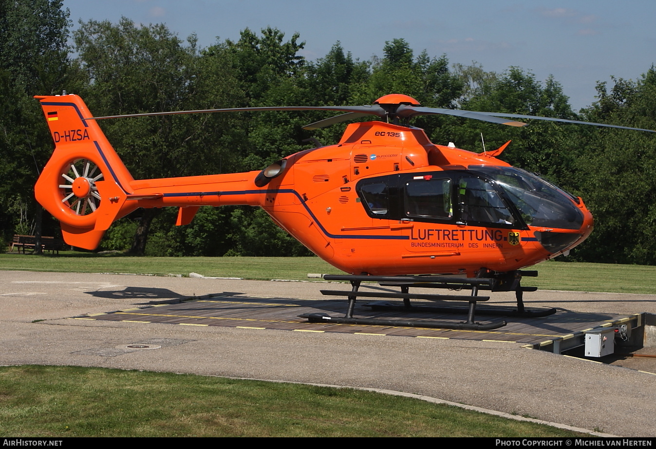 Aircraft Photo of D-HZSA | Eurocopter EC-135T-2+ | Luftrettung - Bundesministerium des Innern | AirHistory.net #342525