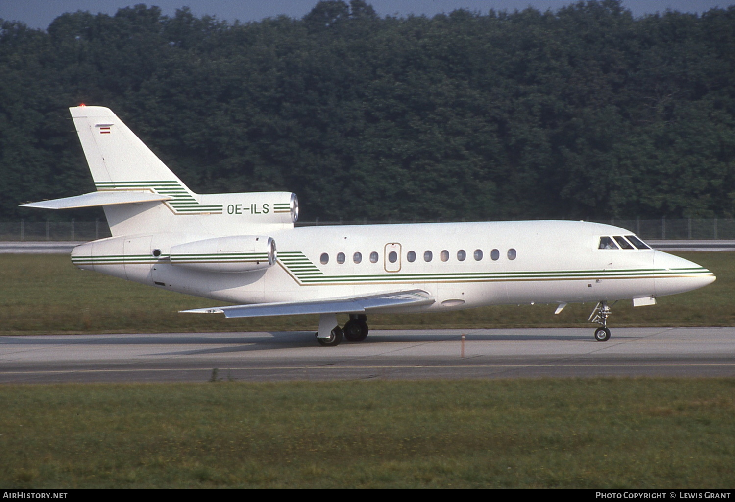 Aircraft Photo of OE-ILS | Dassault Falcon 900 | AirHistory.net #342528