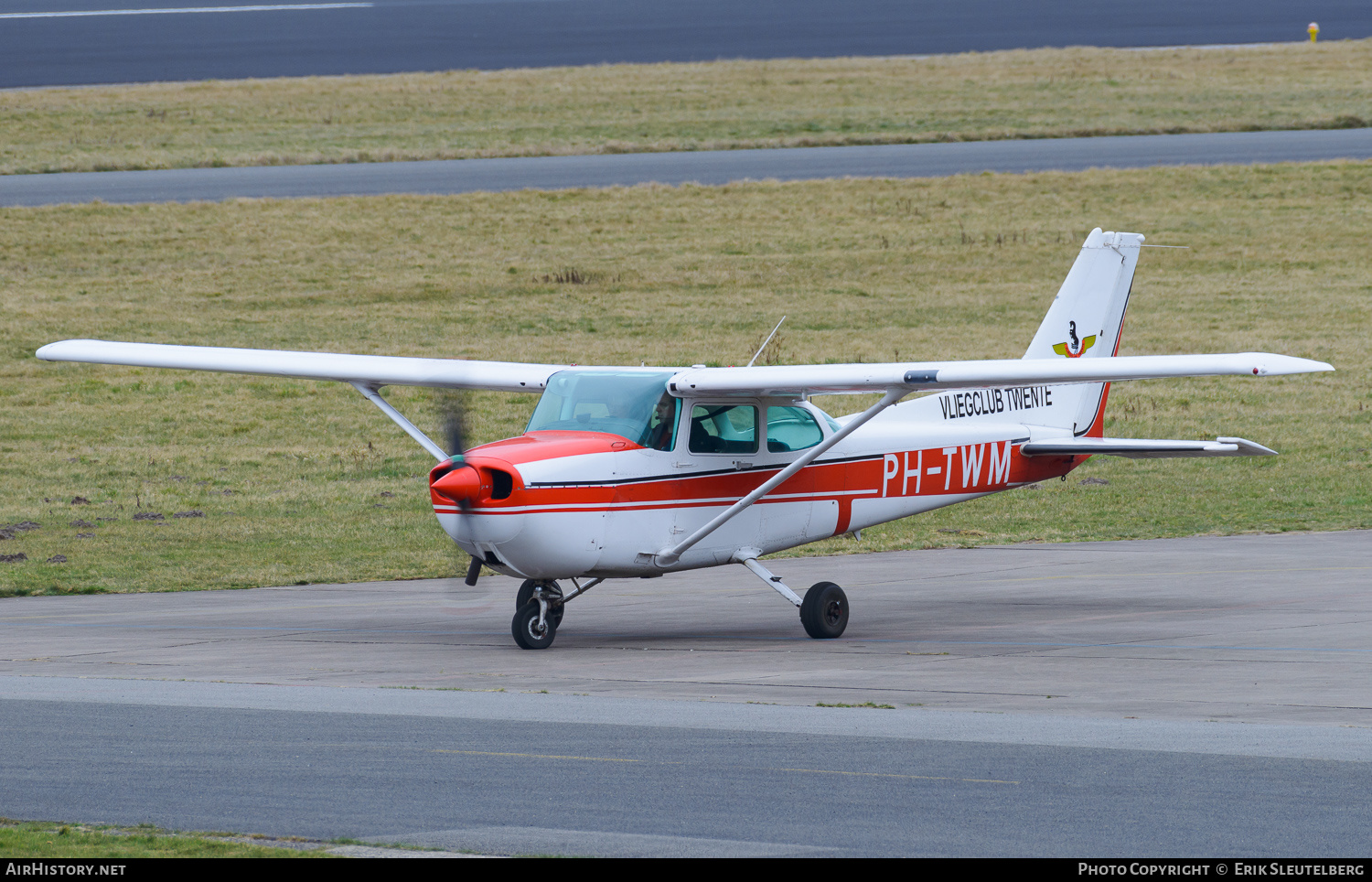 Aircraft Photo of PH-TWM | Cessna 172P Skyhawk | Vliegclub Twente | AirHistory.net #342574