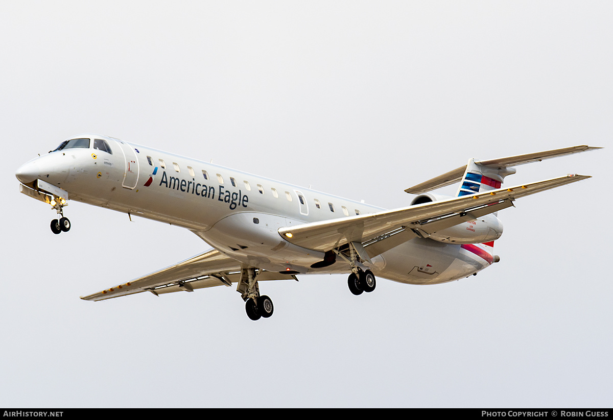 Aircraft Photo of N613AE | Embraer ERJ-145LR (EMB-145LR) | American Eagle | AirHistory.net #342604