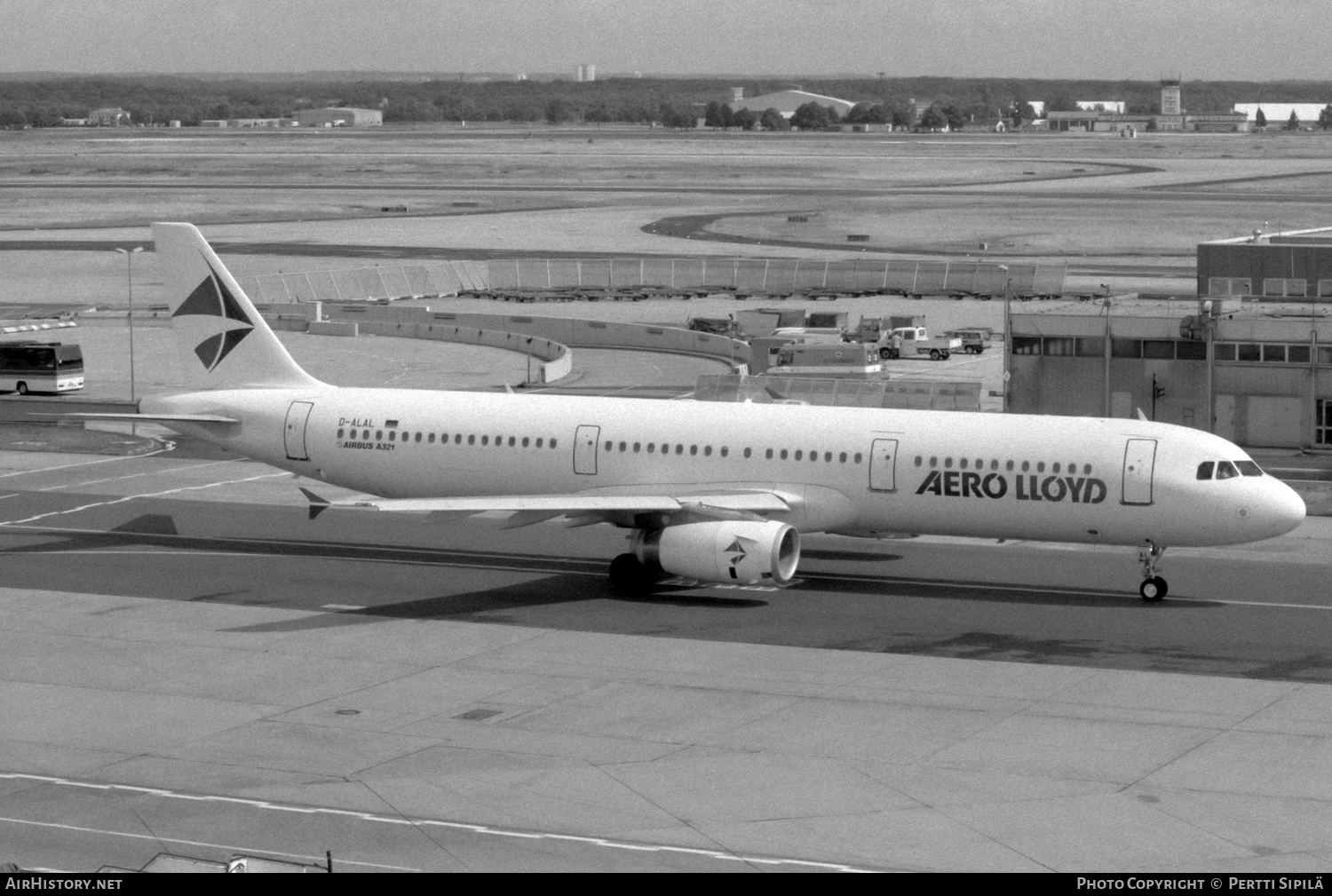 Aircraft Photo of D-ALAL | Airbus A321-231 | Aero Lloyd | AirHistory.net #342657