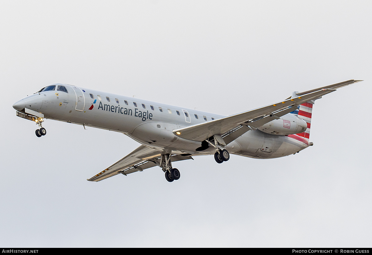 Aircraft Photo of N662EH | Embraer ERJ-145LR (EMB-145LR) | American Eagle | AirHistory.net #342664