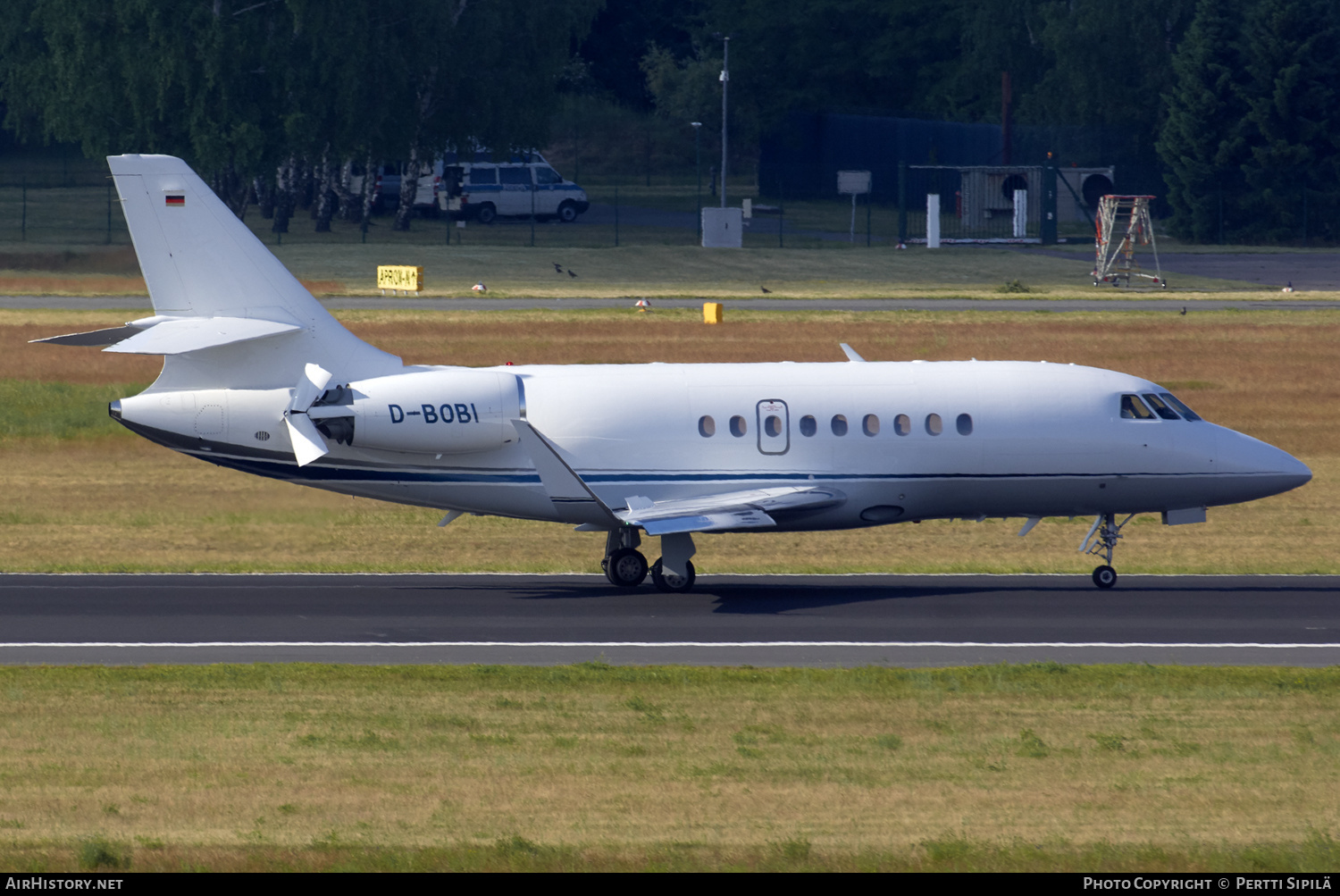 Aircraft Photo of D-BOBI | Dassault Falcon 2000LX | AirHistory.net #342705