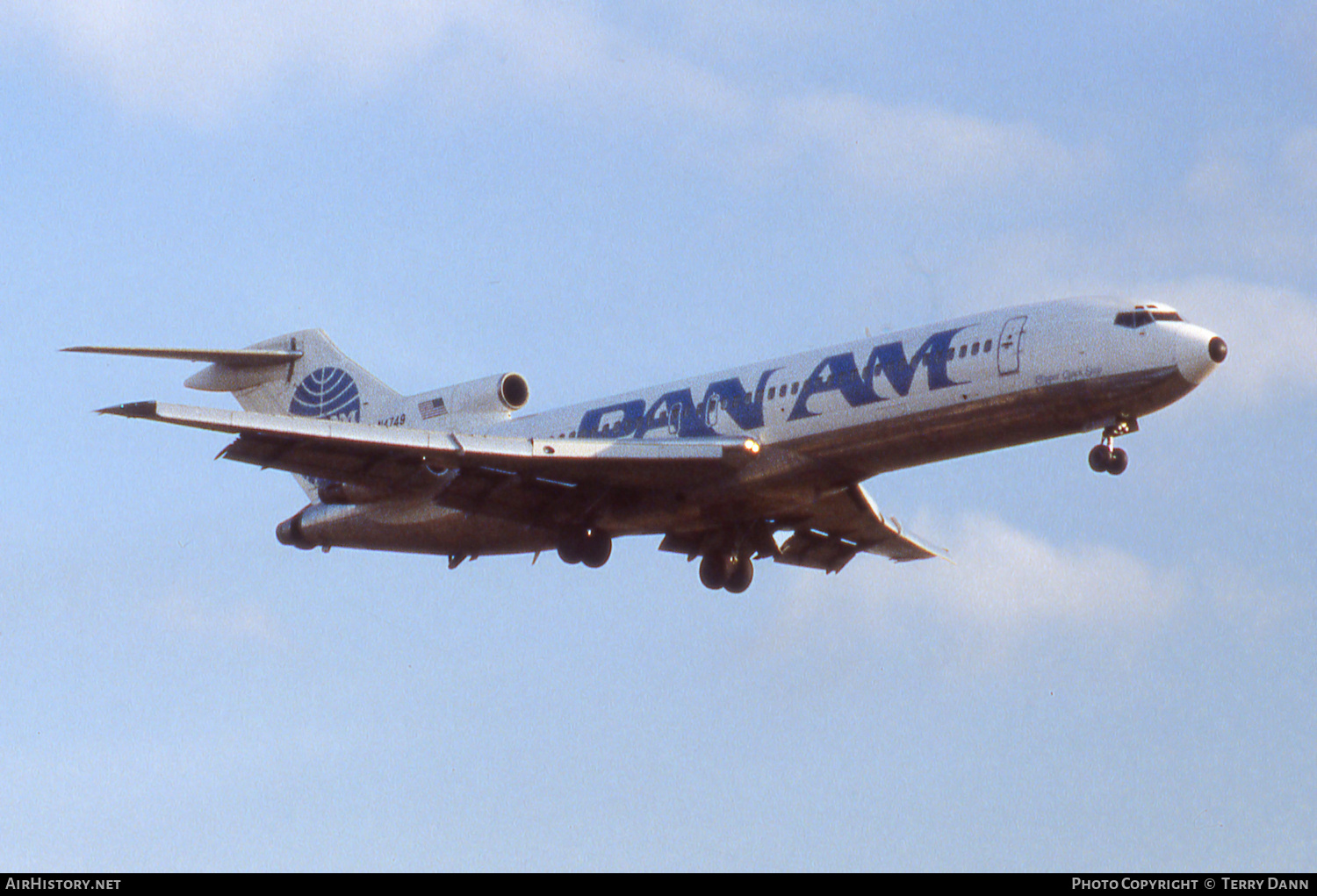 Aircraft Photo of N4749 | Boeing 727-235 | Pan American World Airways - Pan Am | AirHistory.net #342878