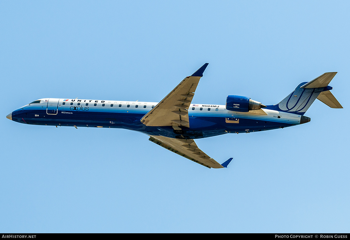Aircraft Photo of N504MJ | Bombardier CRJ-701ER (CL-600-2C10) | United Express | AirHistory.net #342902