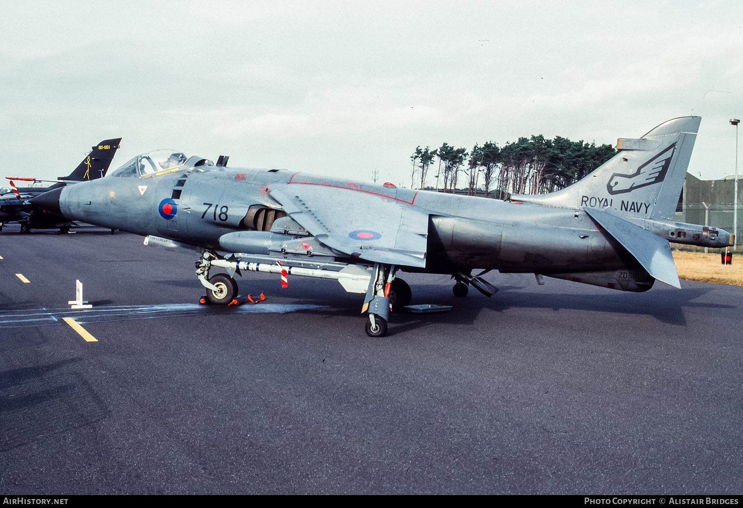 Aircraft Photo of ZD581 | British Aerospace Sea Harrier FRS1 | UK - Navy | AirHistory.net #342907