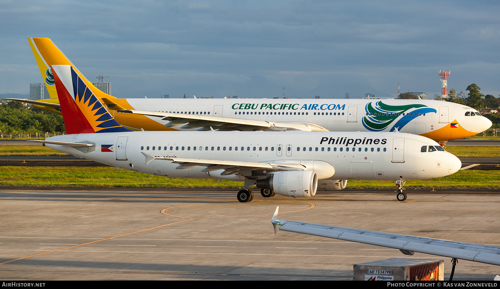 Aircraft Photo of RP-C8398 | Airbus A320-214 | Philippine Airlines | AirHistory.net #343003