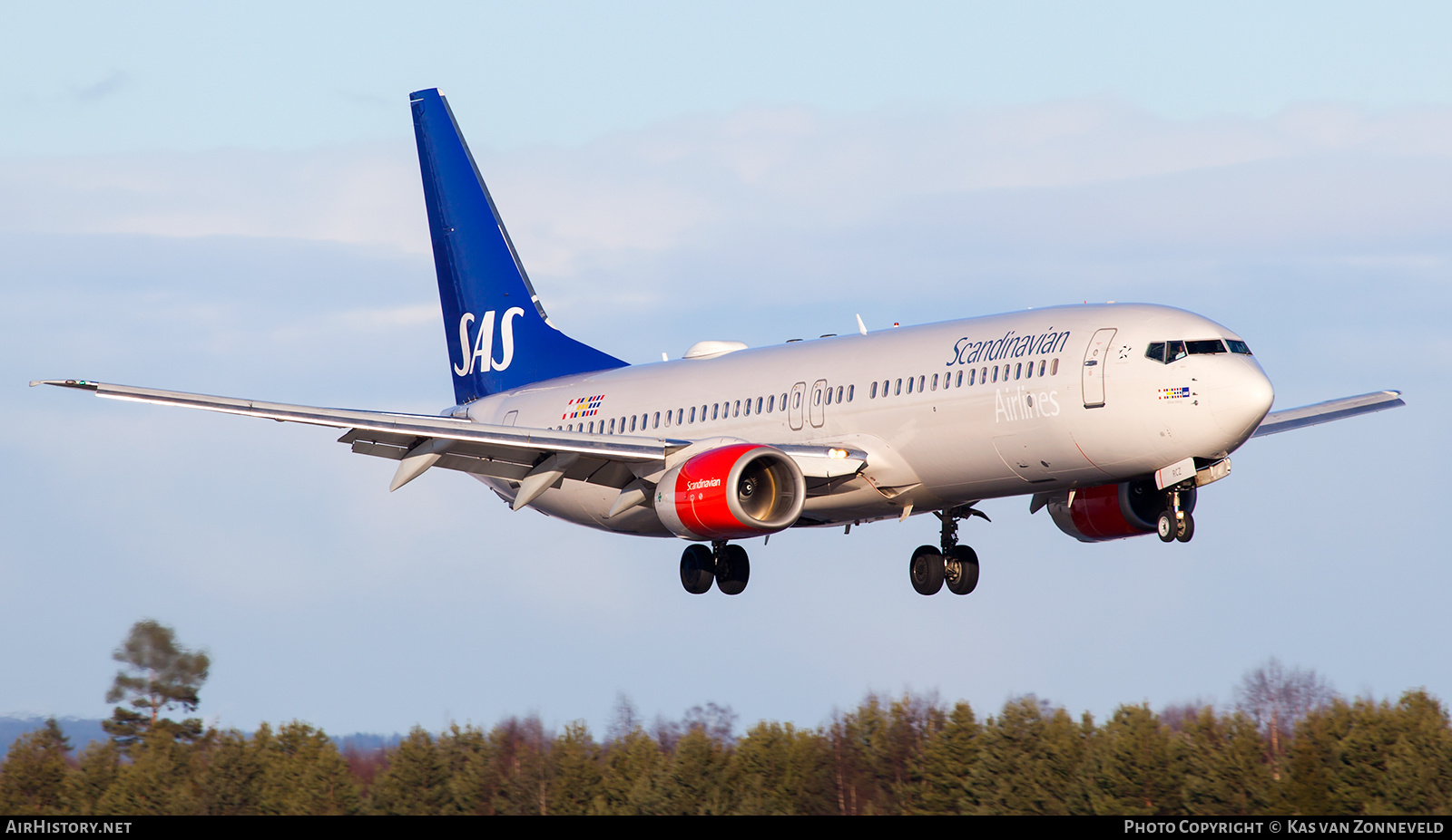 Aircraft Photo of LN-RCZ | Boeing 737-883 | Scandinavian Airlines - SAS | AirHistory.net #343011
