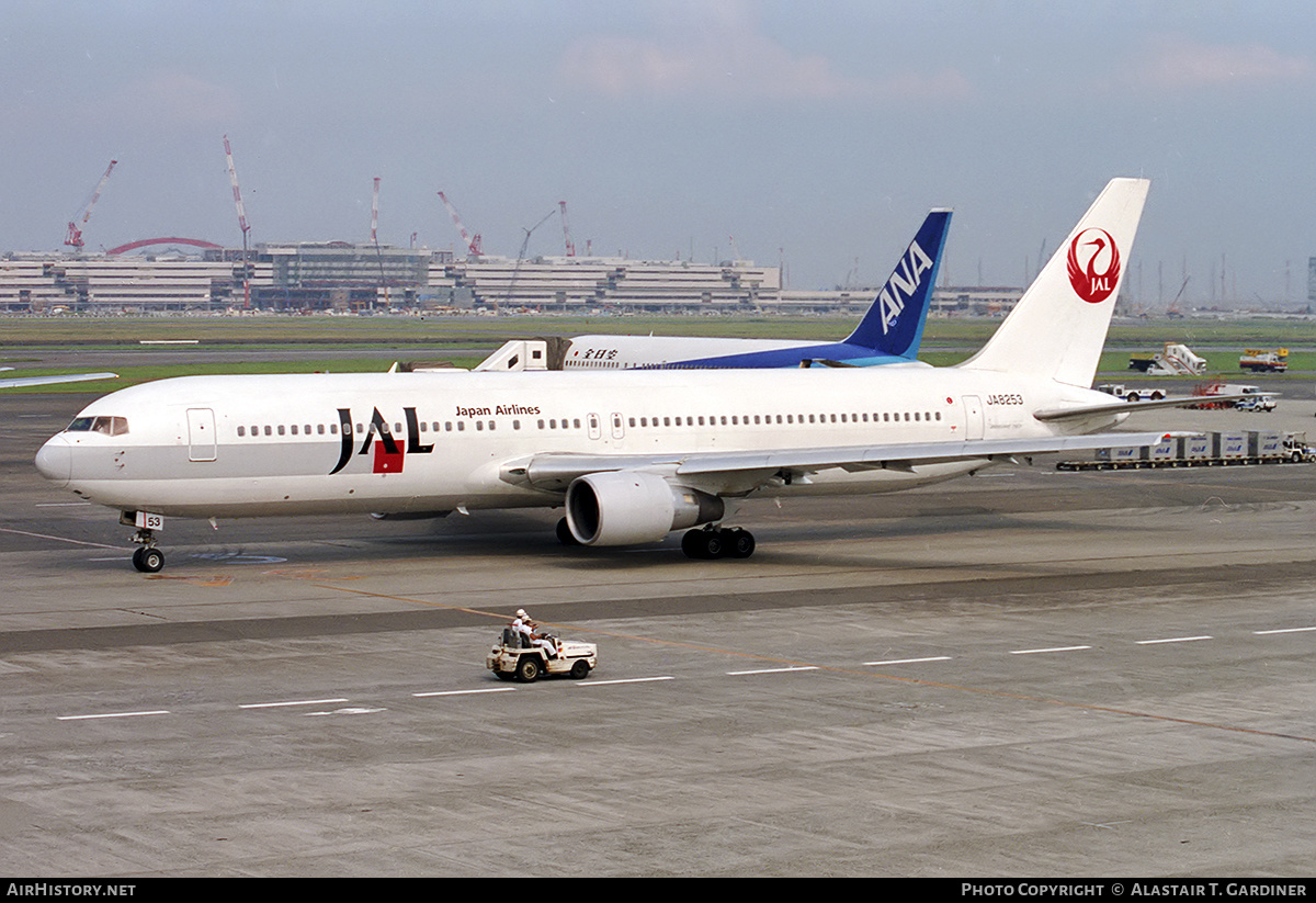 Aircraft Photo of JA8253 | Boeing 767-346 | Japan Airlines - JAL | AirHistory.net #343106