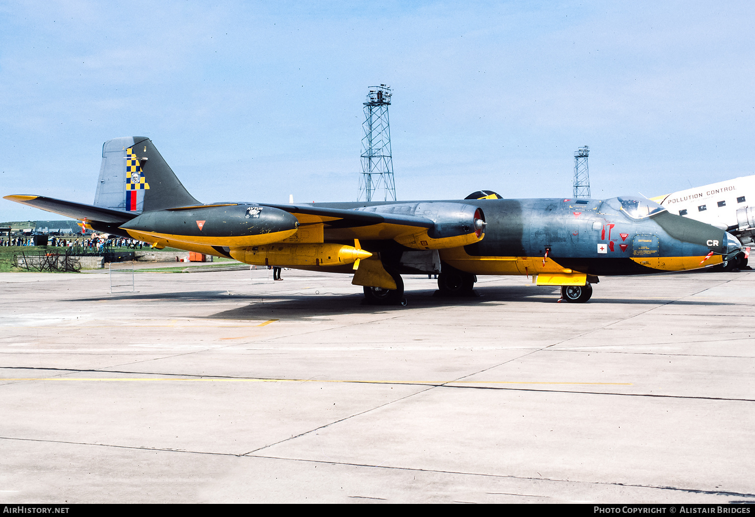 Aircraft Photo of WK124 | English Electric Canberra TT18 | UK - Air Force | AirHistory.net #343140