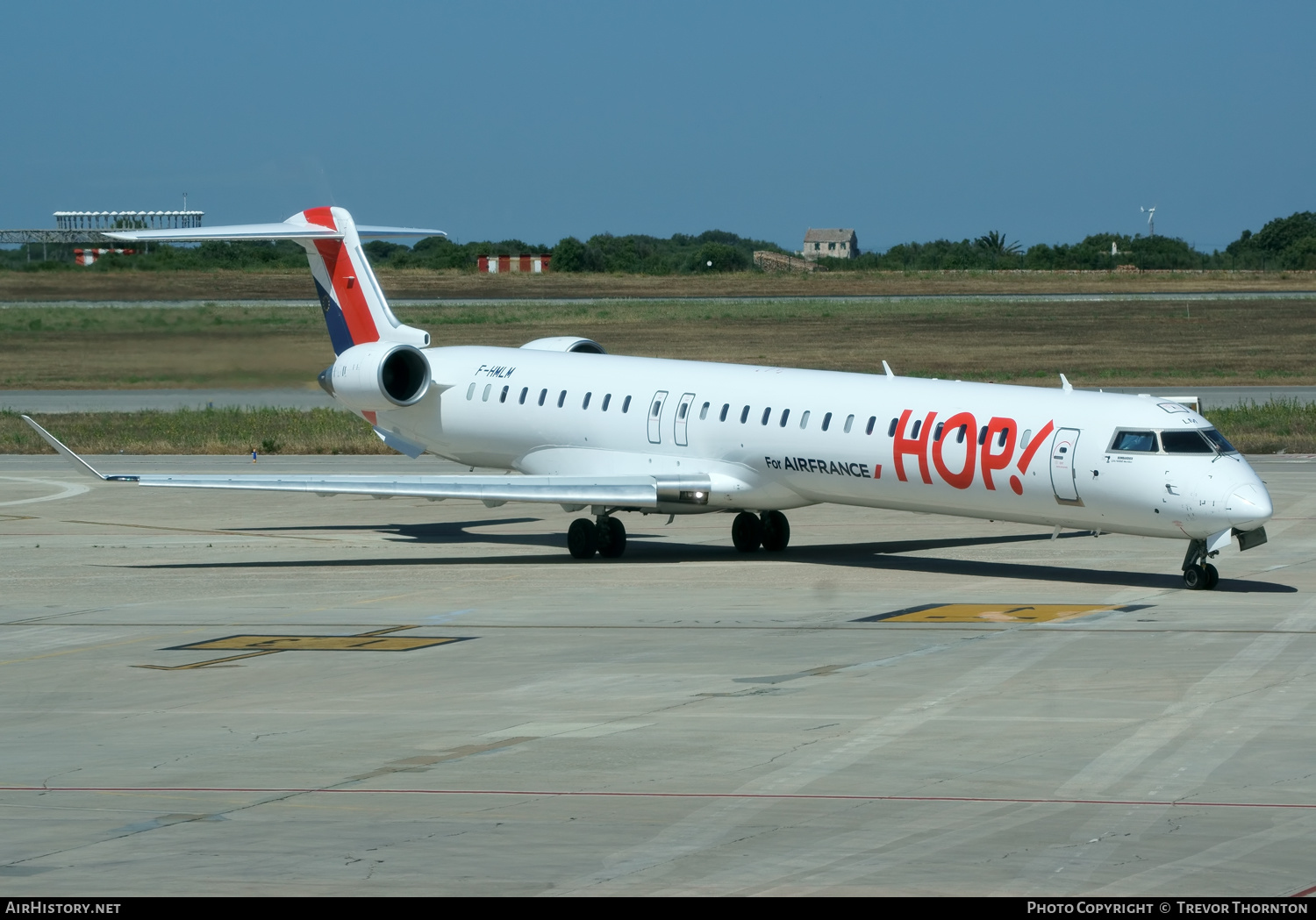 Aircraft Photo of F-HMLM | Bombardier CRJ-1000EL NG (CL-600-2E25) | Hop! | AirHistory.net #343265