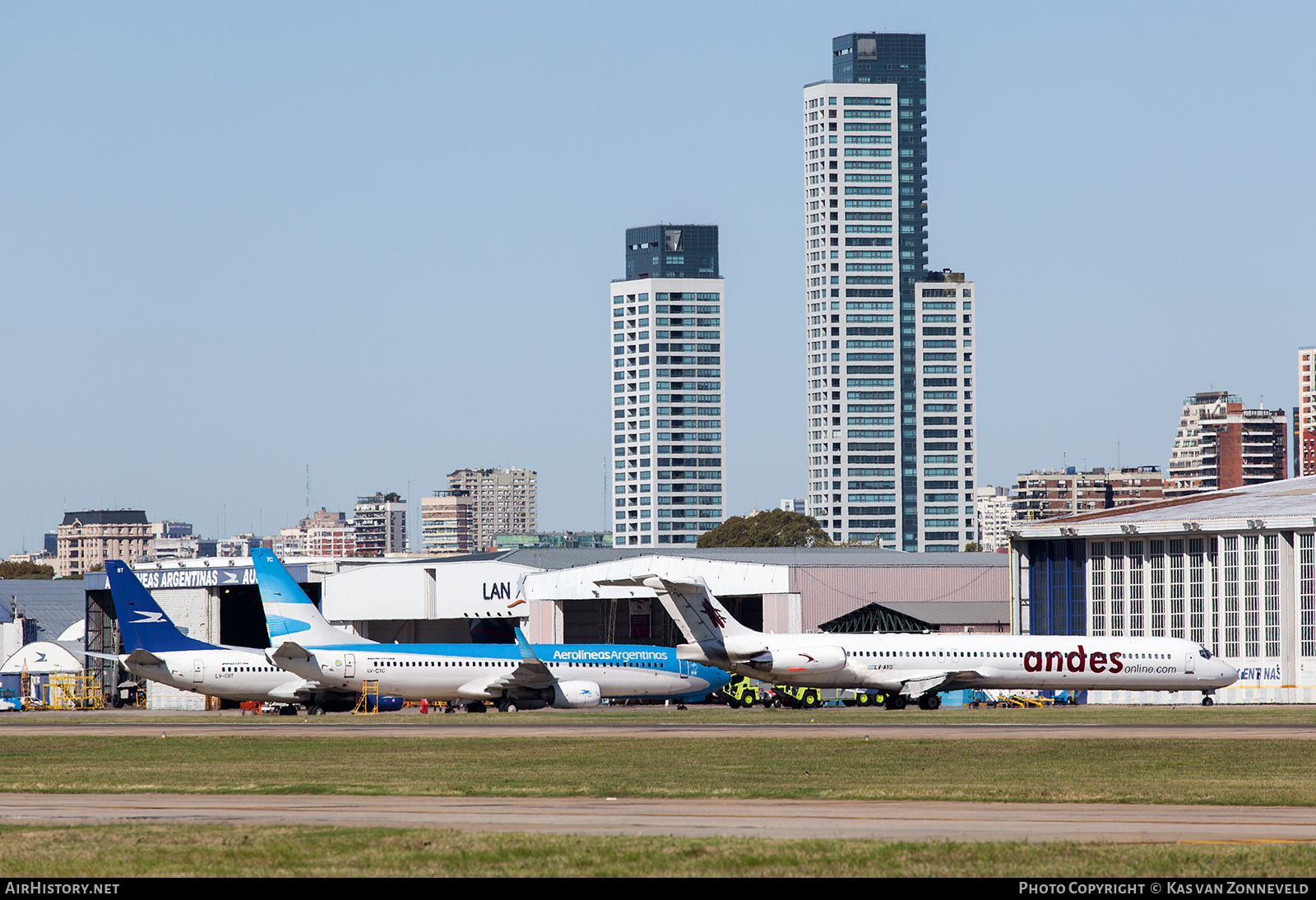 Aircraft Photo of LV-AYD | McDonnell Douglas MD-83 (DC-9-83) | Andes Líneas Aéreas | AirHistory.net #343268