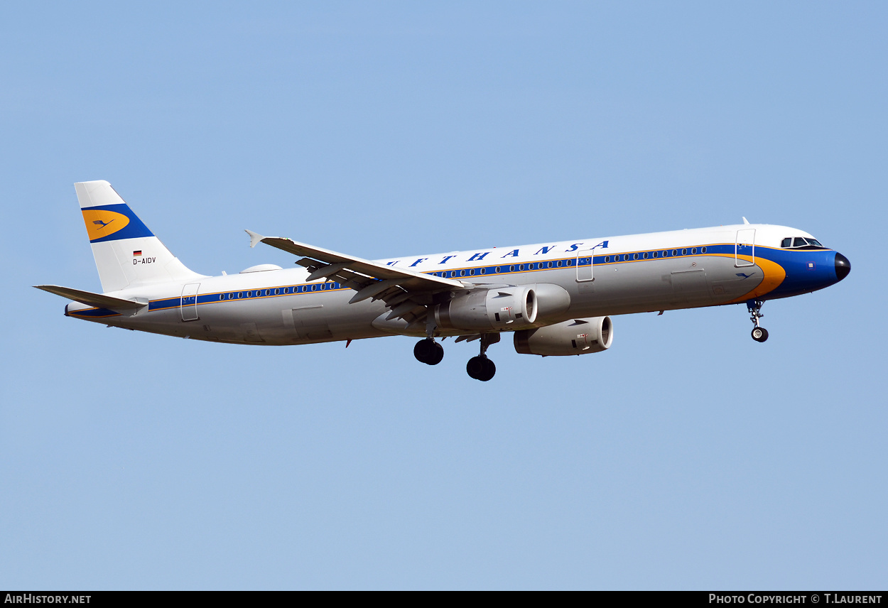 Aircraft Photo of D-AIDV | Airbus A321-231 | Lufthansa | AirHistory.net #343286