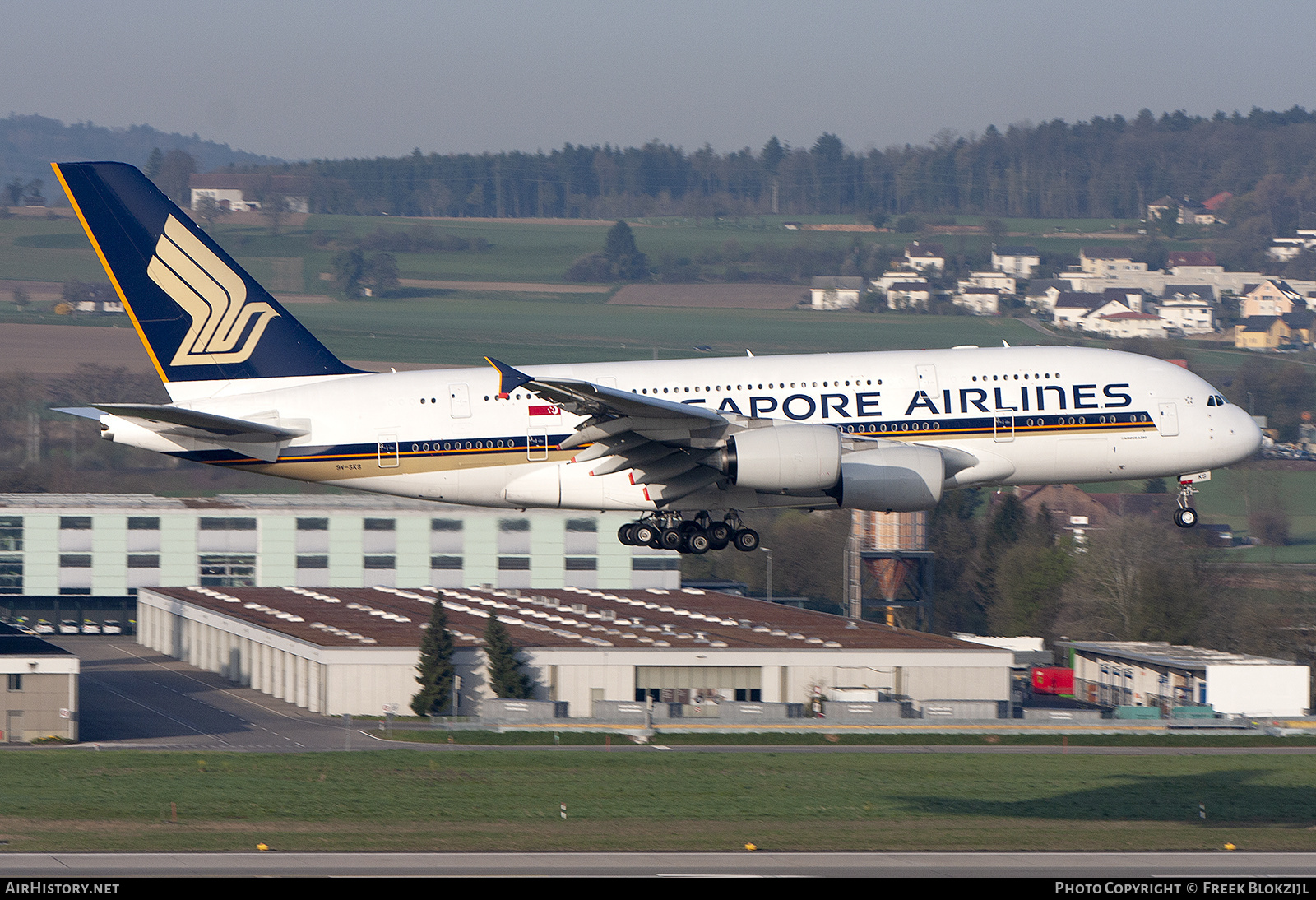 Aircraft Photo of 9V-SKS | Airbus A380-841 | Singapore Airlines | AirHistory.net #343398