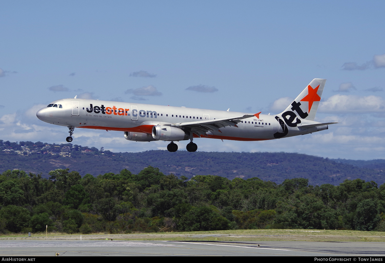 Aircraft Photo of VH-VWT | Airbus A321-231 | Jetstar Airways | AirHistory.net #343427