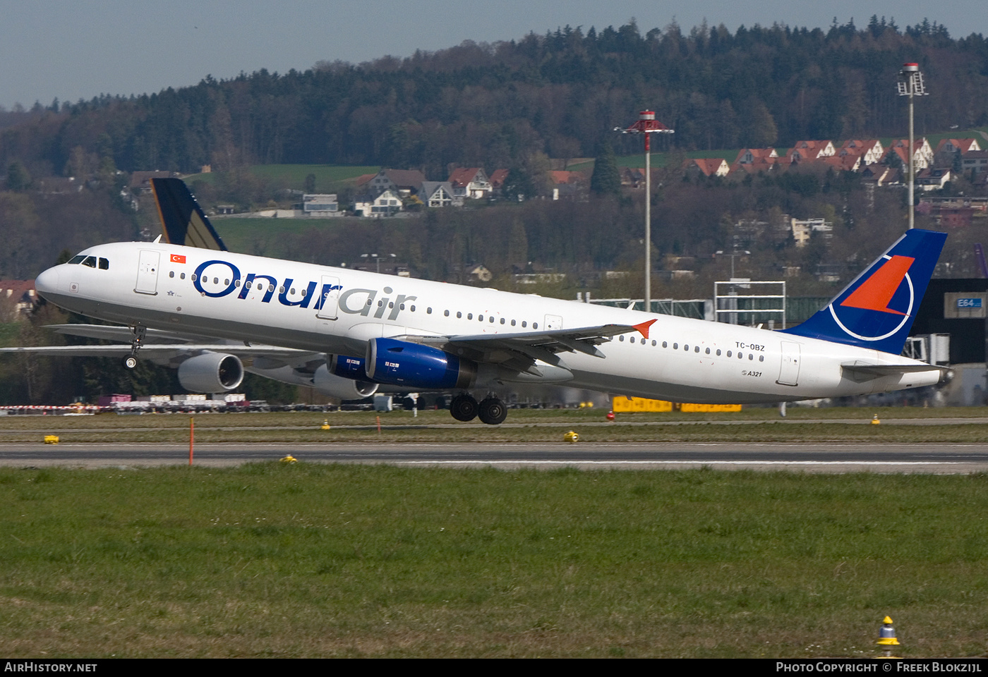 Aircraft Photo of TC-OBZ | Airbus A321-231 | Onur Air | AirHistory.net #343463