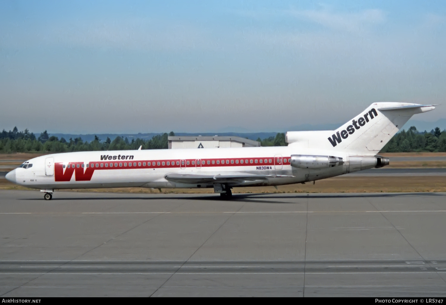 Aircraft Photo of N830WA | Boeing 727-247/Adv | Western Airlines | AirHistory.net #343478