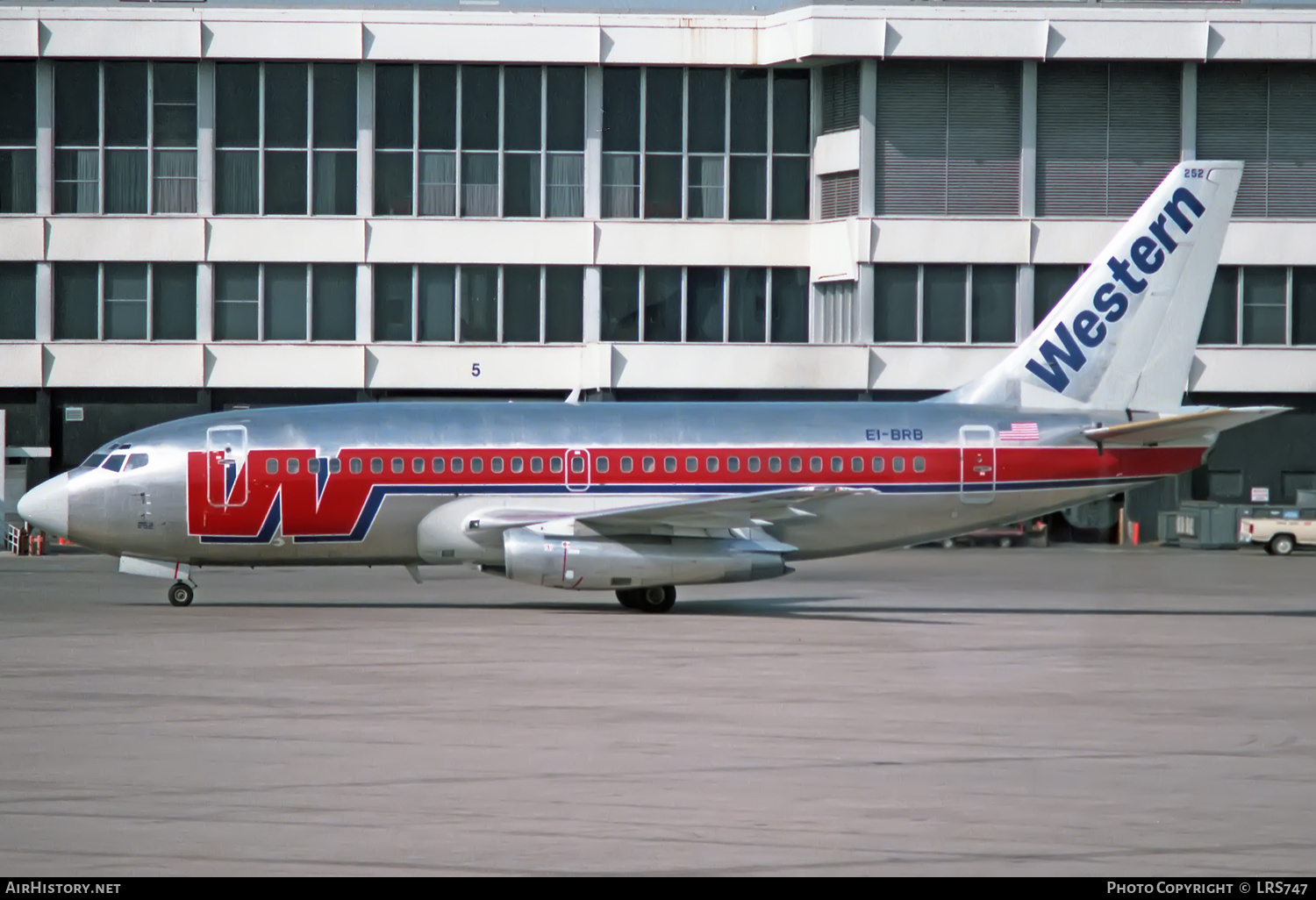 Aircraft Photo of EI-BRB | Boeing 737-2S3/Adv | Western Airlines | AirHistory.net #343481