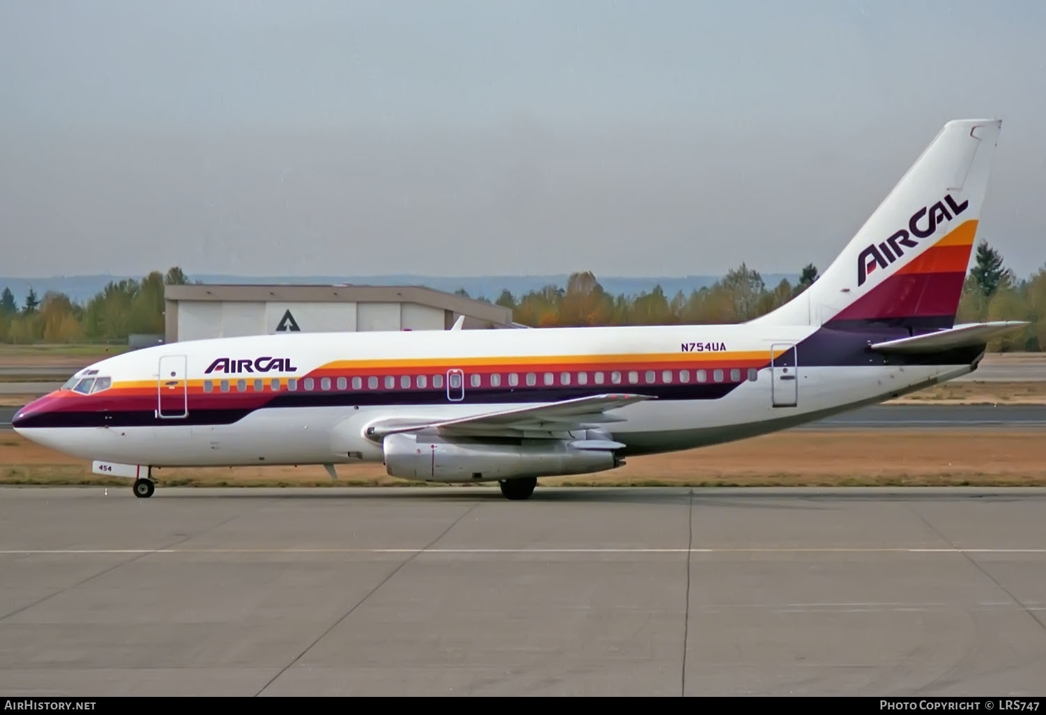 Aircraft Photo of N754UA | Boeing 737-244 | AirCal | AirHistory.net #343484