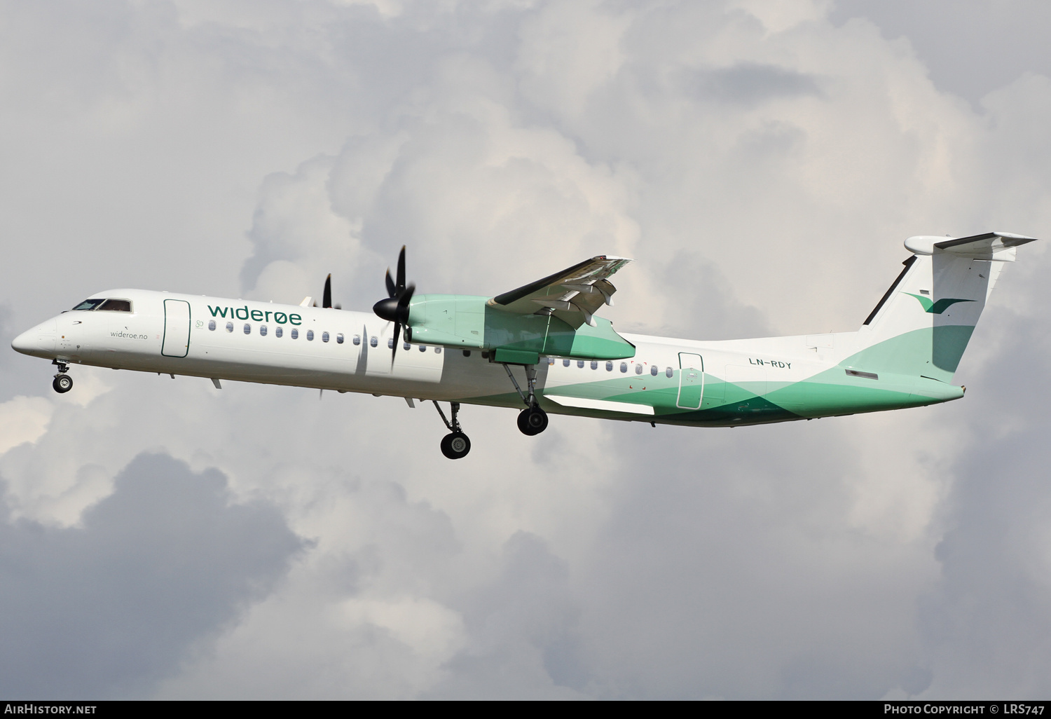 Aircraft Photo of LN-RDY | Bombardier DHC-8-402 Dash 8 | Widerøe | AirHistory.net #343497