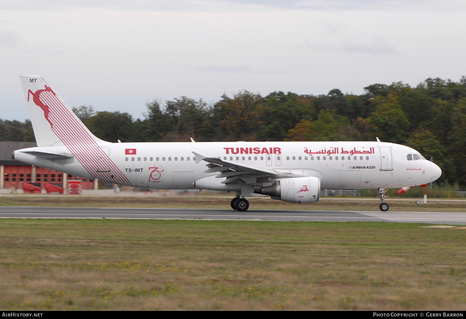 Aircraft Photo of TS-IMT | Airbus A320-214 | Tunisair | AirHistory.net #343501