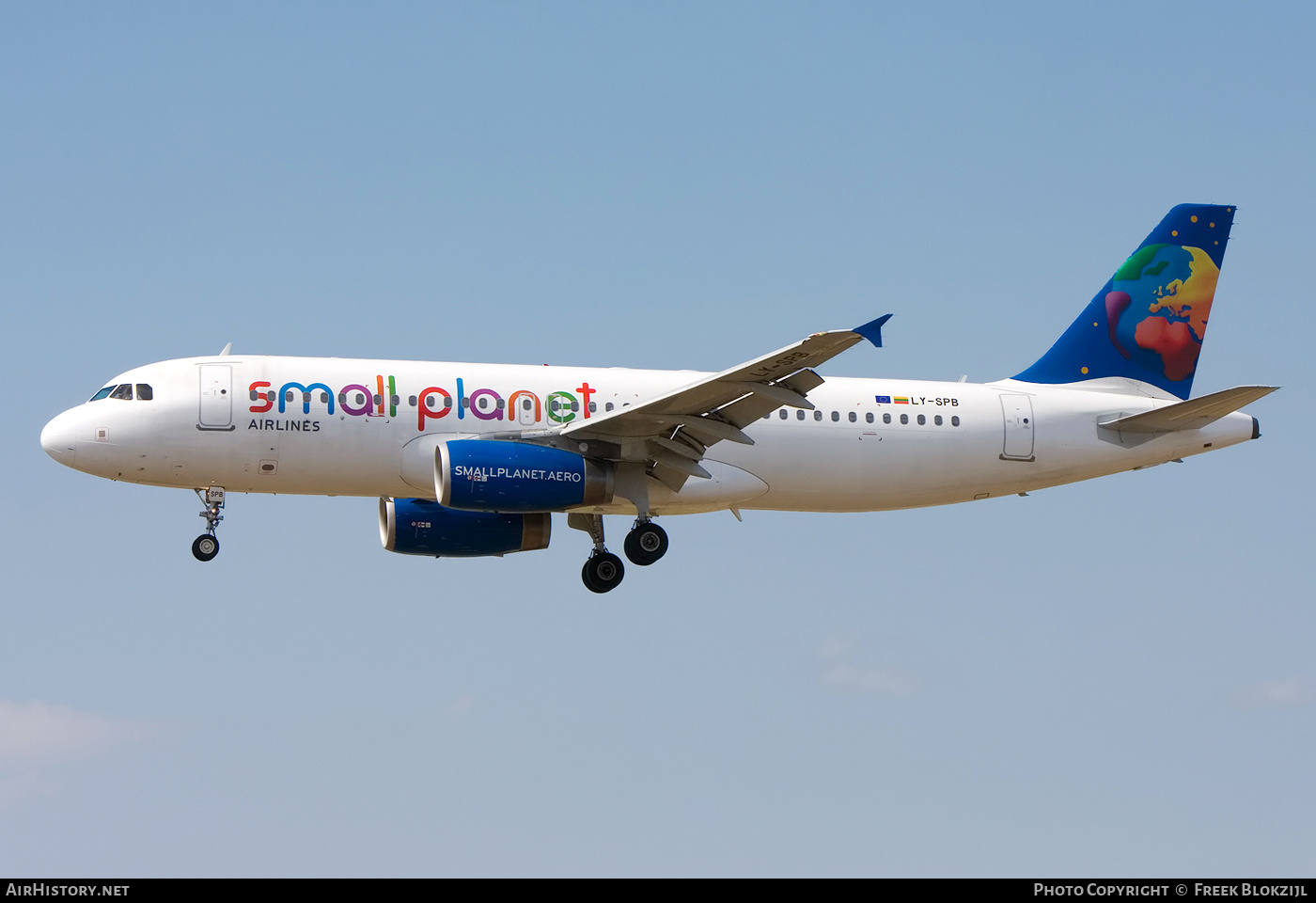 Aircraft Photo of LY-SPB | Airbus A320-232 | Small Planet Airlines | AirHistory.net #343586