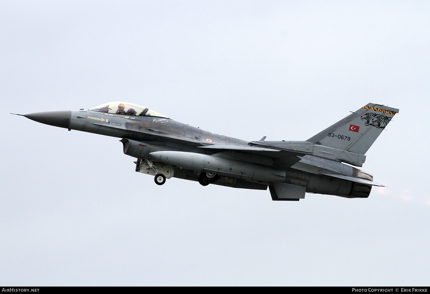 Aircraft Photo of 93-0679 | Lockheed Martin F-16CJ Fighting Falcon | Turkey - Air Force | AirHistory.net #343590