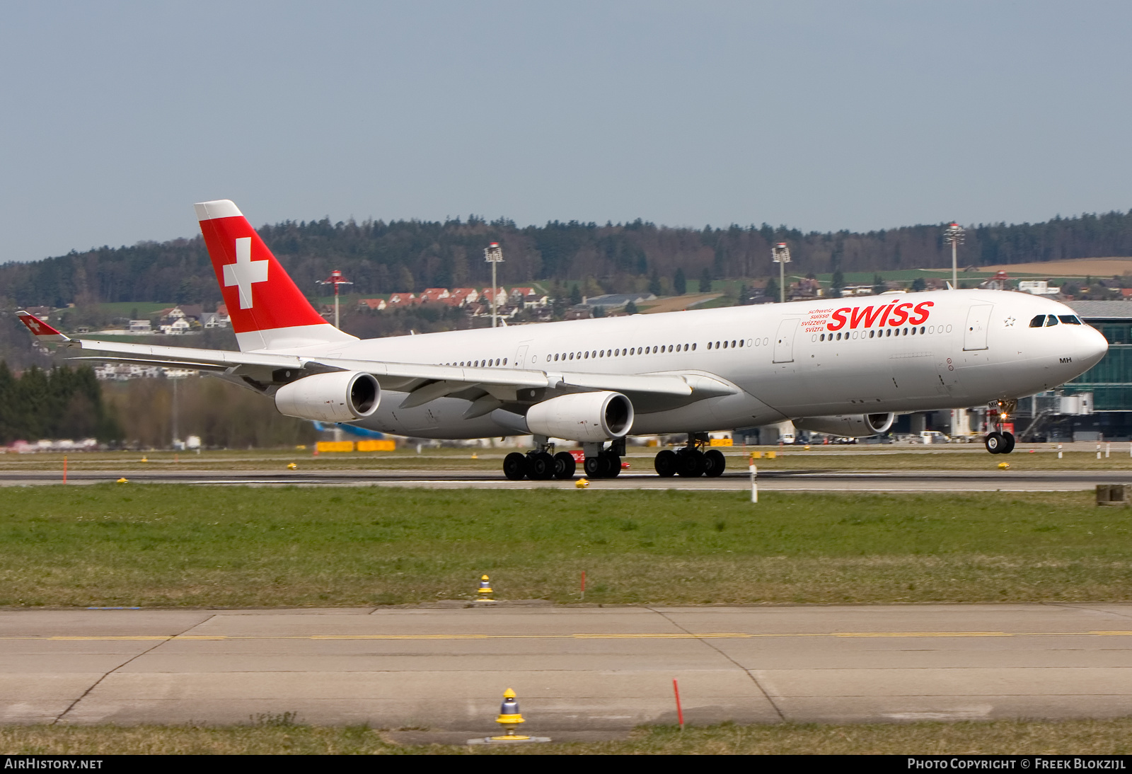 Aircraft Photo of HB-JMH | Airbus A340-313 | Swiss International Air Lines | AirHistory.net #343619