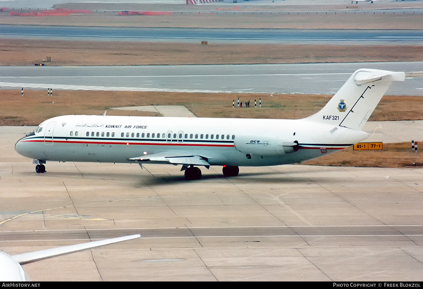 Aircraft Photo of KAF321 | McDonnell Douglas DC-9-32CF | Kuwait - Air Force | AirHistory.net #343635