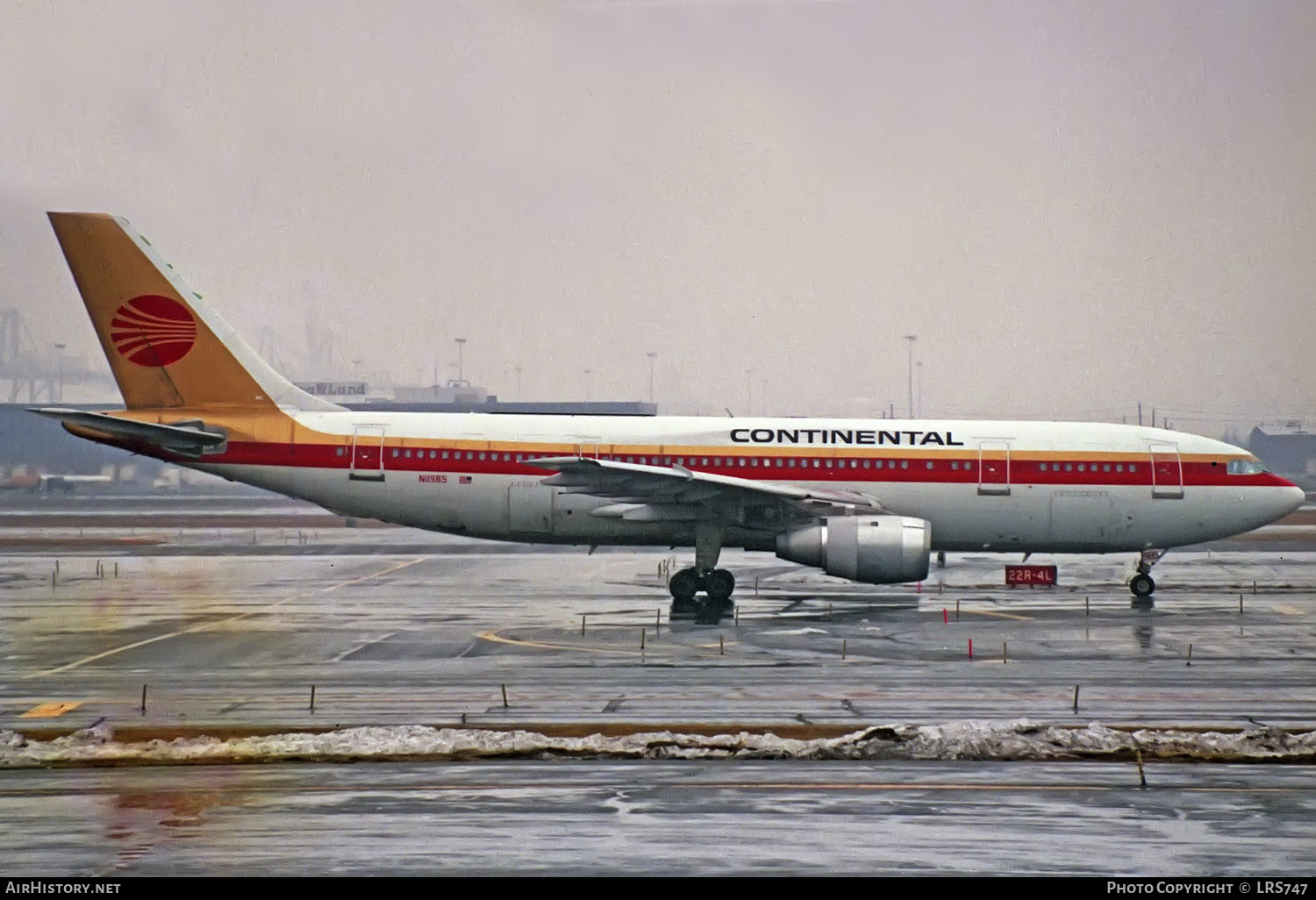Aircraft Photo of N11985 | Airbus A300B4-103 | Continental Airlines | AirHistory.net #343709
