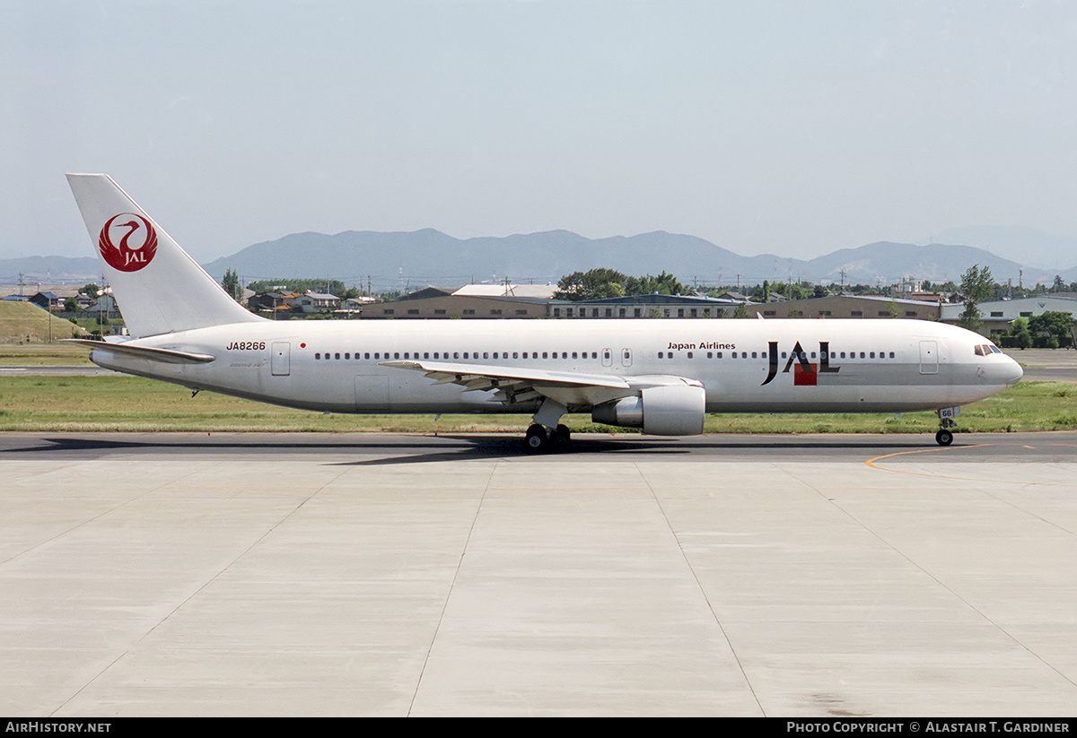 Aircraft Photo of JA8266 | Boeing 767-346 | Japan Airlines - JAL | AirHistory.net #343726