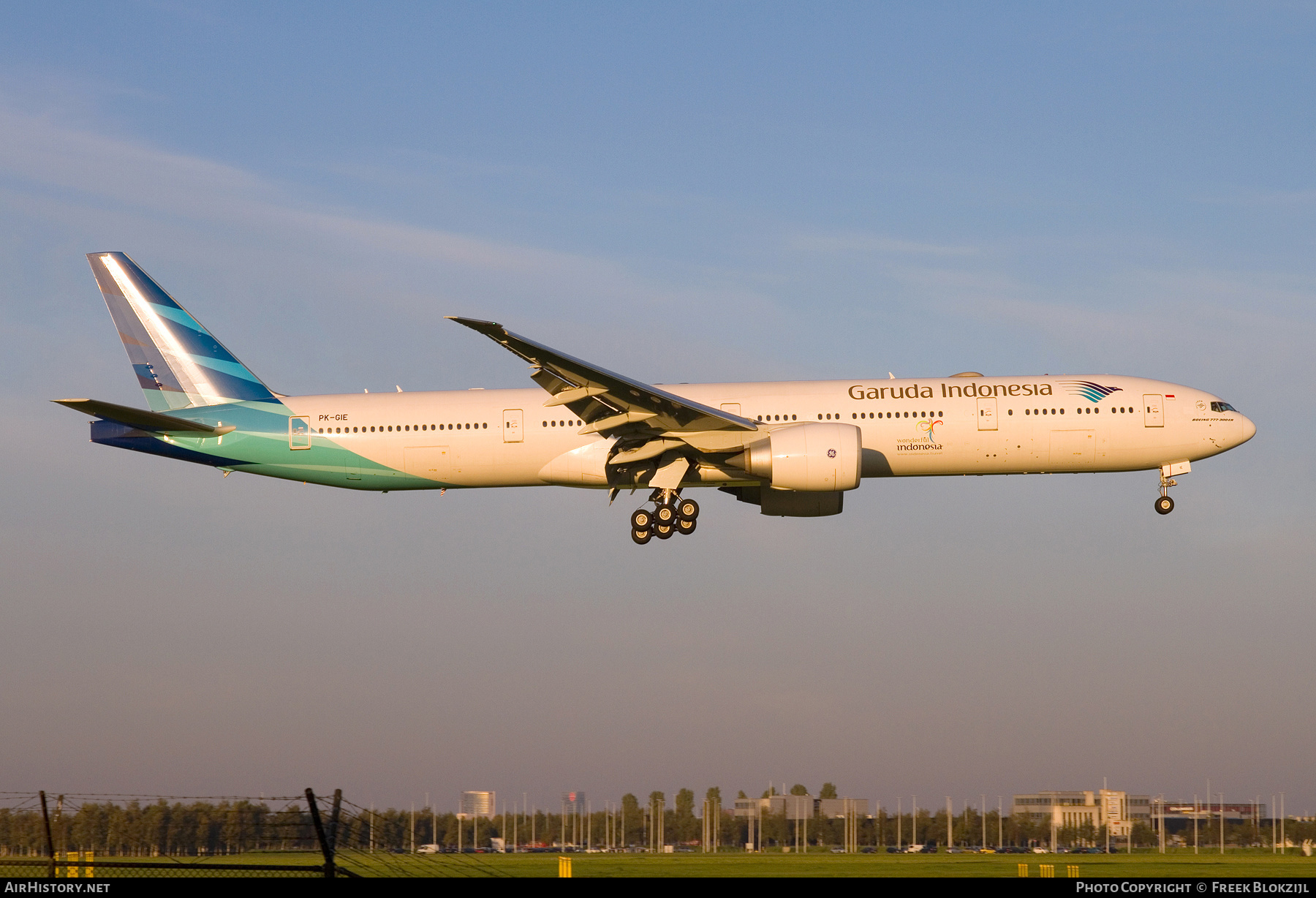 Aircraft Photo of PK-GIE | Boeing 777-3U3/ER | Garuda Indonesia | AirHistory.net #343729