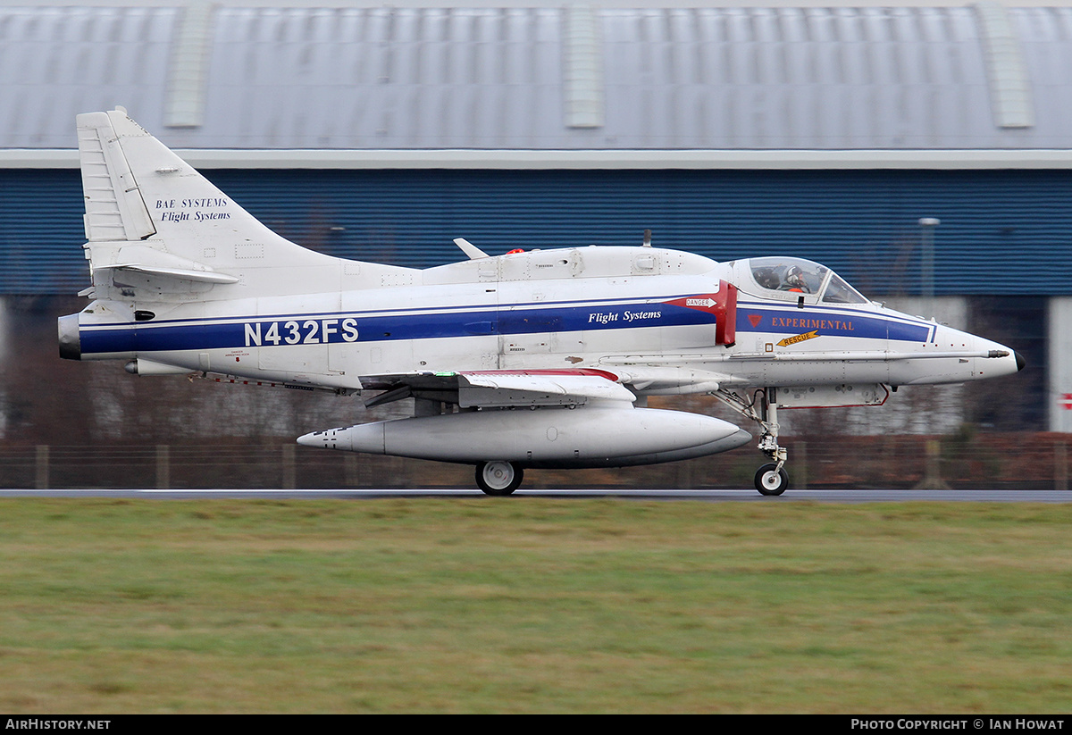 Aircraft Photo of N432FS | McDonnell Douglas A-4N Skyhawk II | BAE Systems Flight Systems | AirHistory.net #343767
