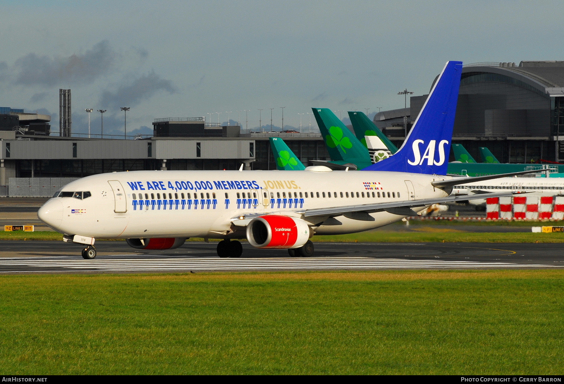 Aircraft Photo of LN-RPM | Boeing 737-883 | Scandinavian Airlines - SAS | AirHistory.net #343874