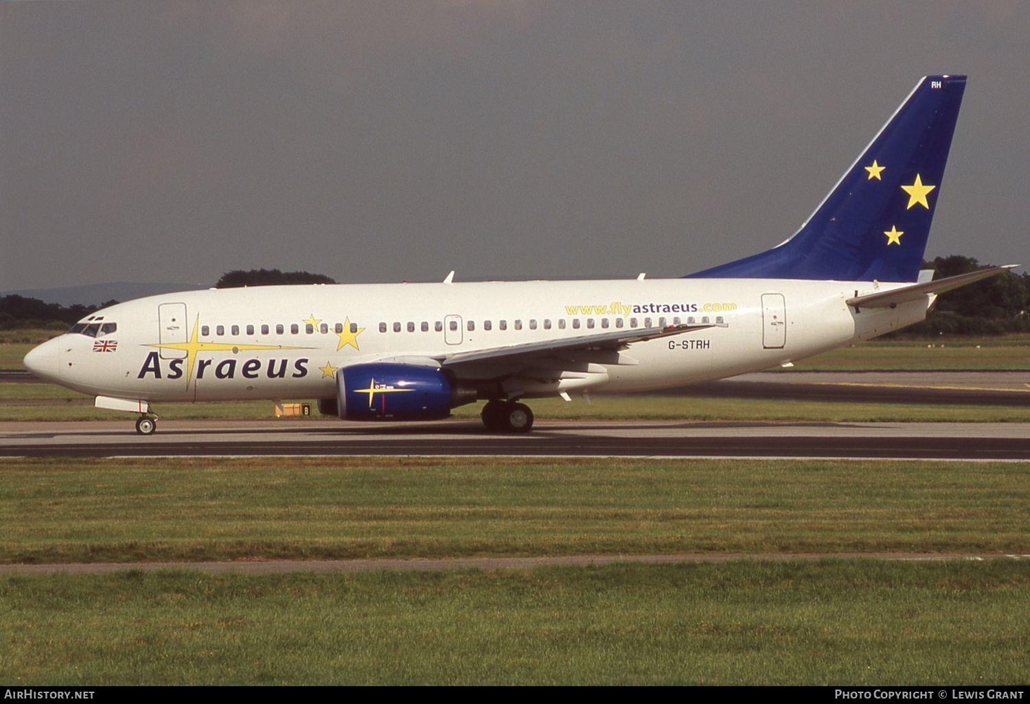 Aircraft Photo of G-STRH | Boeing 737-76N | Astraeus Airlines | AirHistory.net #343882