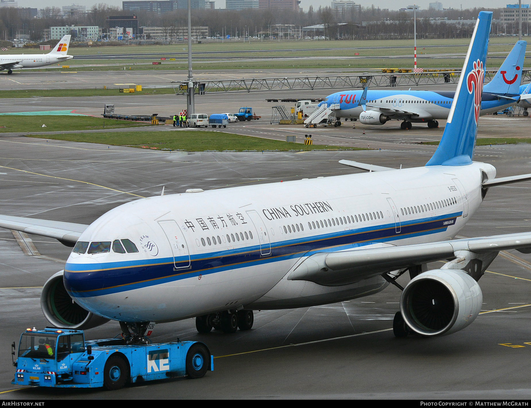 Aircraft Photo of B-6526 | Airbus A330-223 | China Southern Airlines | AirHistory.net #343915