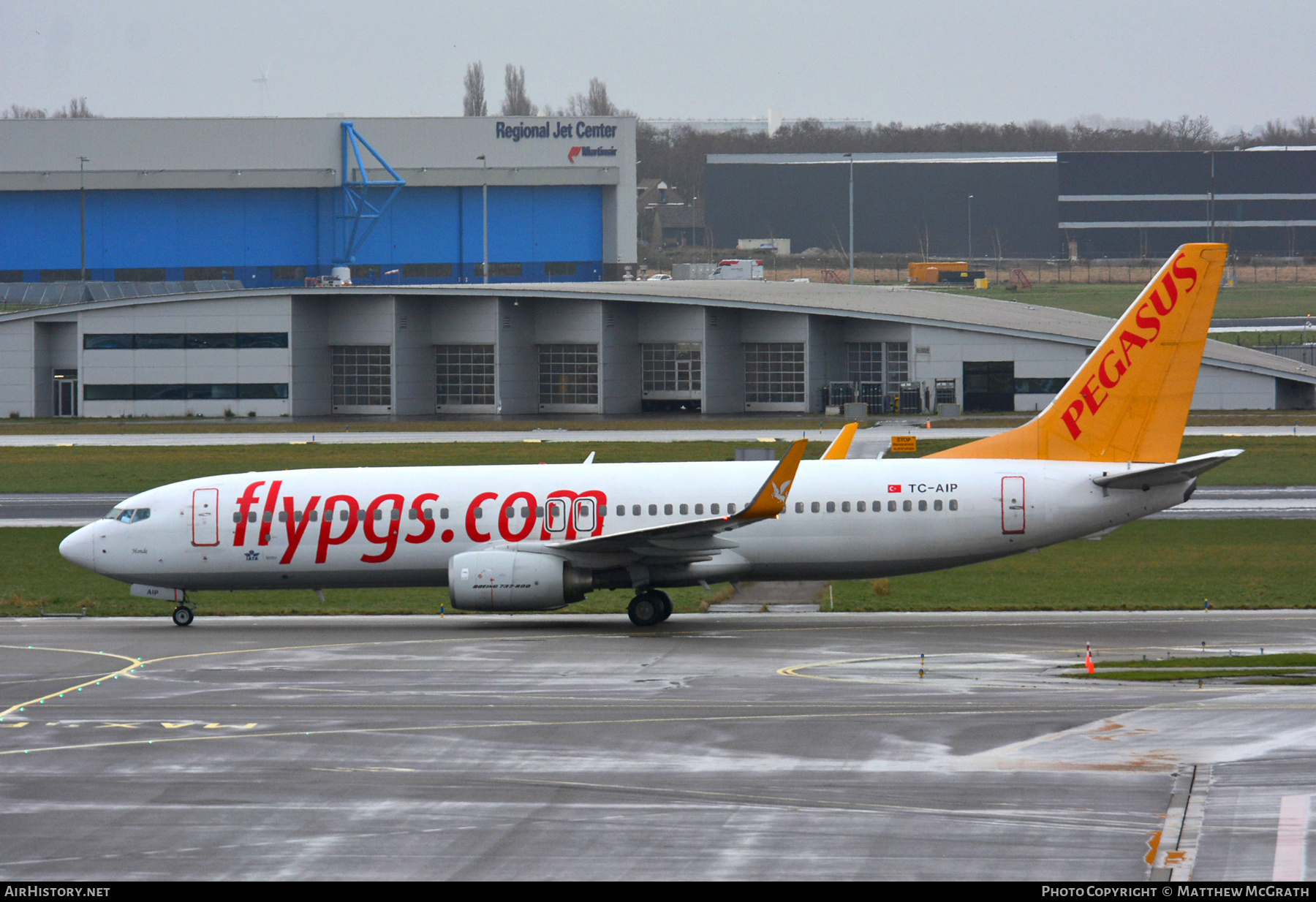 Aircraft Photo of TC-AIP | Boeing 737-82R | Pegasus Airlines | AirHistory.net #343919