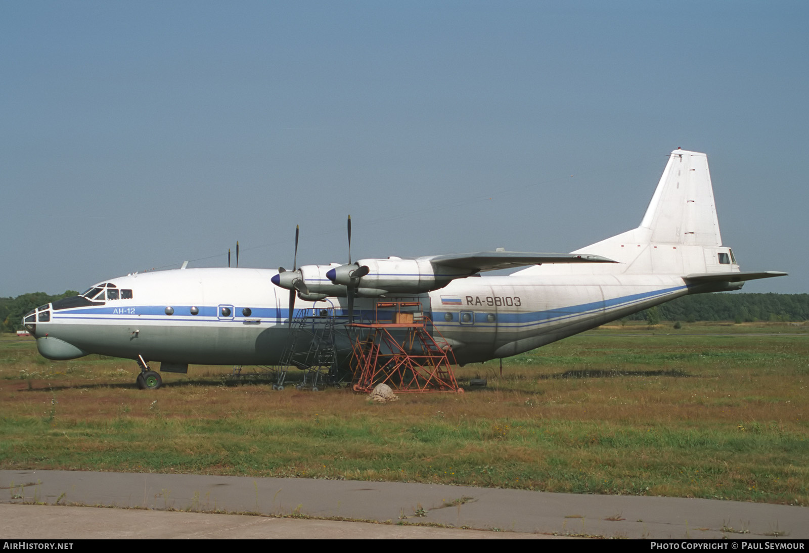 Aircraft Photo of RA-98103 | Antonov An-12BK | AirHistory.net #343984
